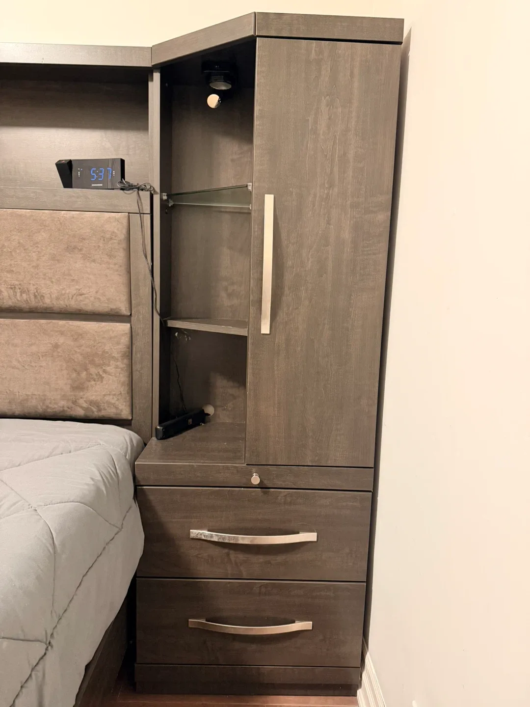Headboard and Sidebed Storage (wall unit) image indicator(4)