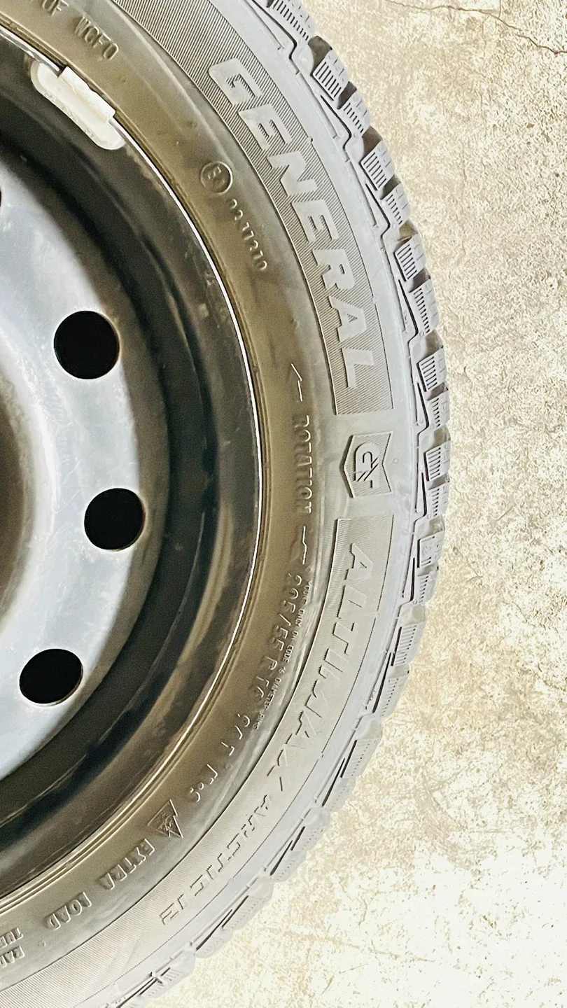 General Altimax Arctic 12 Winter Tire 205/55R16 image indicator(3)