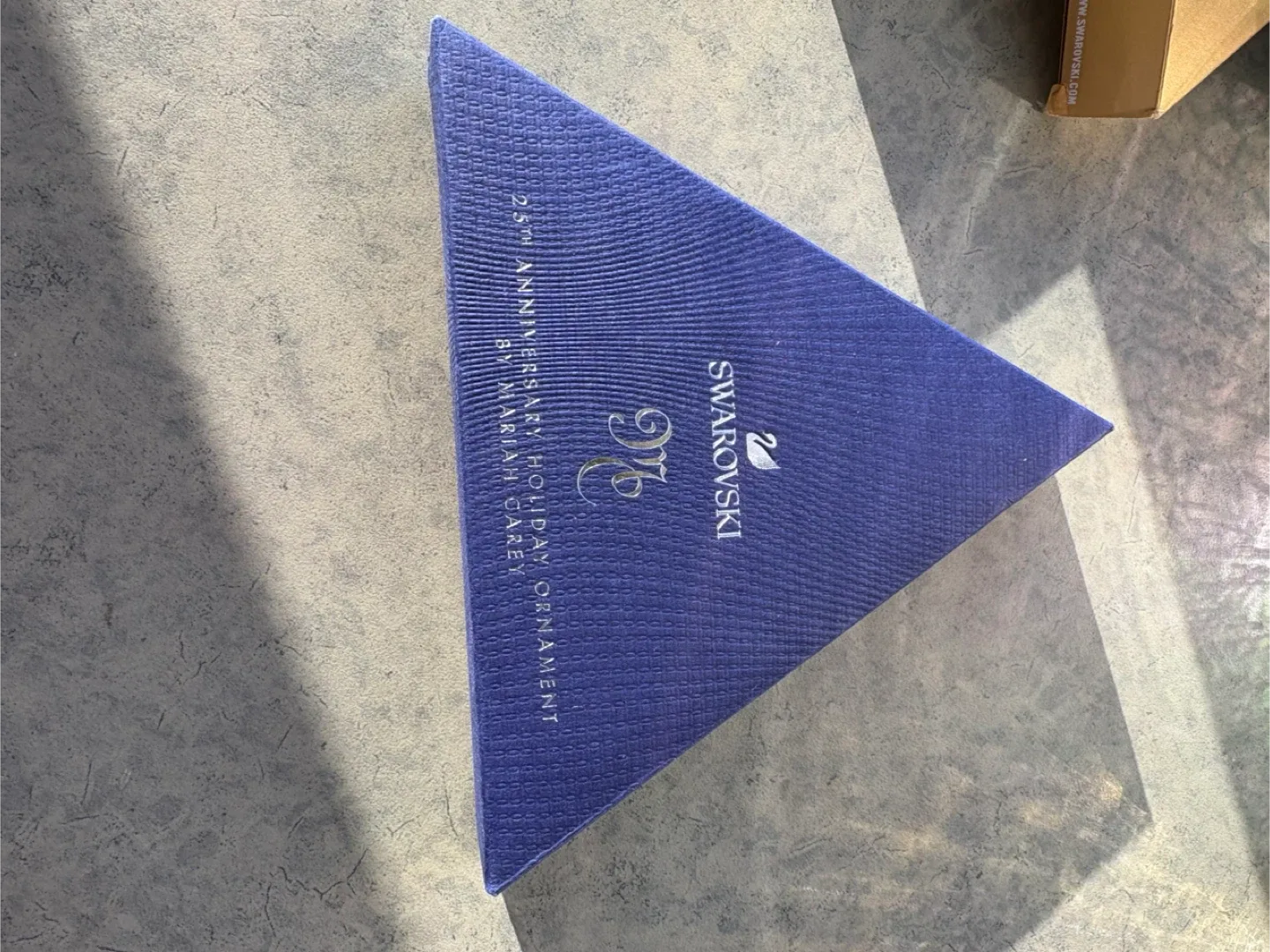 2019 Swarovski 25th Anniversary Holiday Ornament image indicator(3)