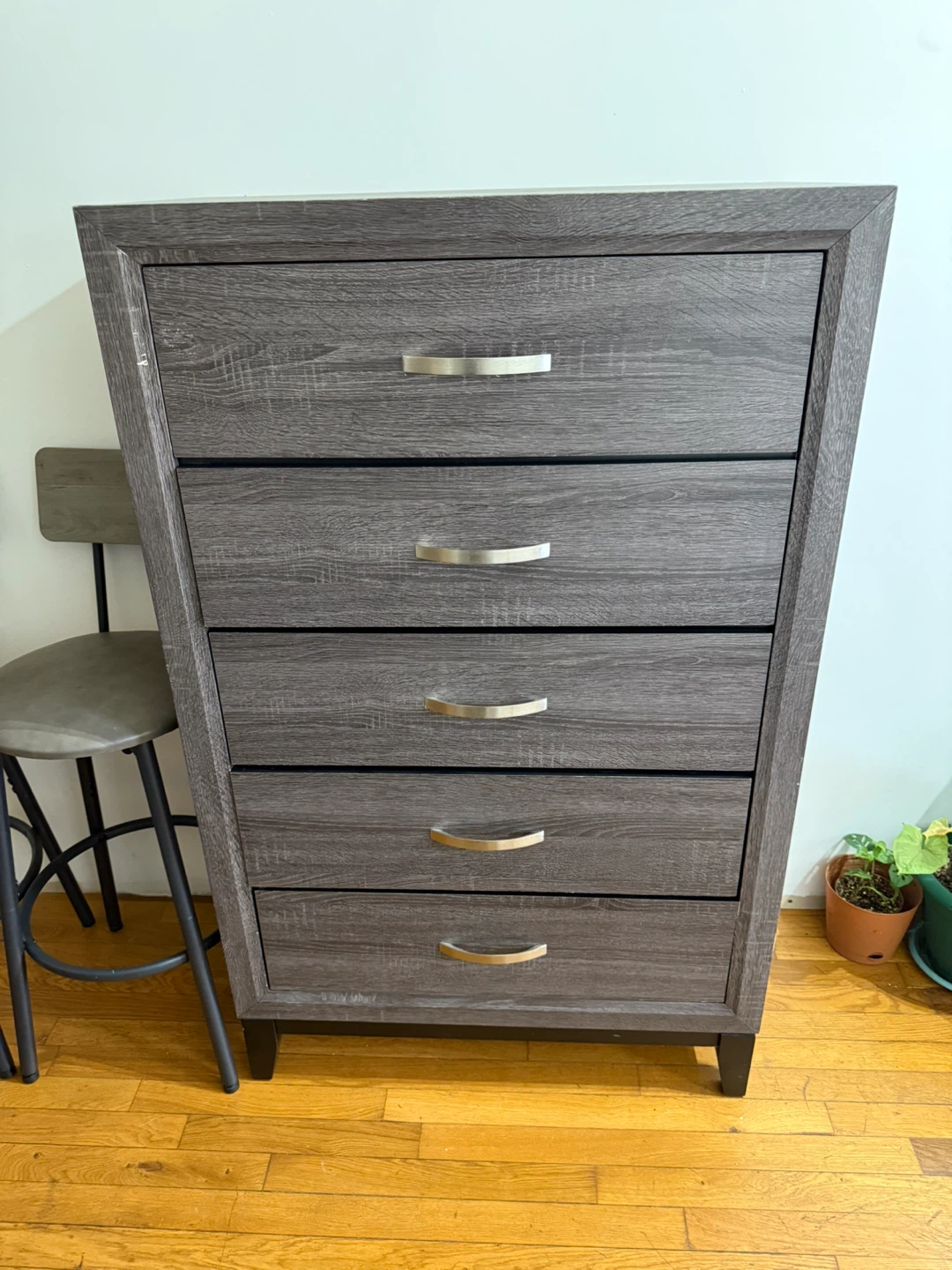 Gray Wooden 5-Drawer Dresser