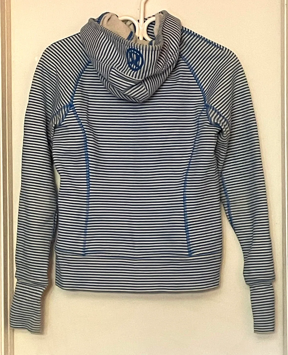 Lululemon Size 6 Blue and White Womens Zip Up Hoodie image indicator(2)