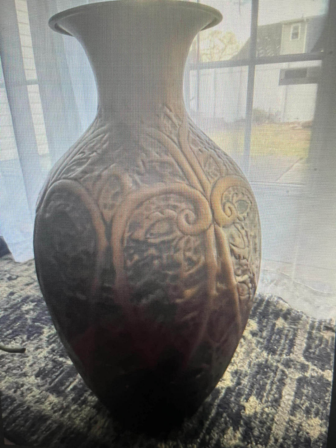 Bronze floor vases - photo 4