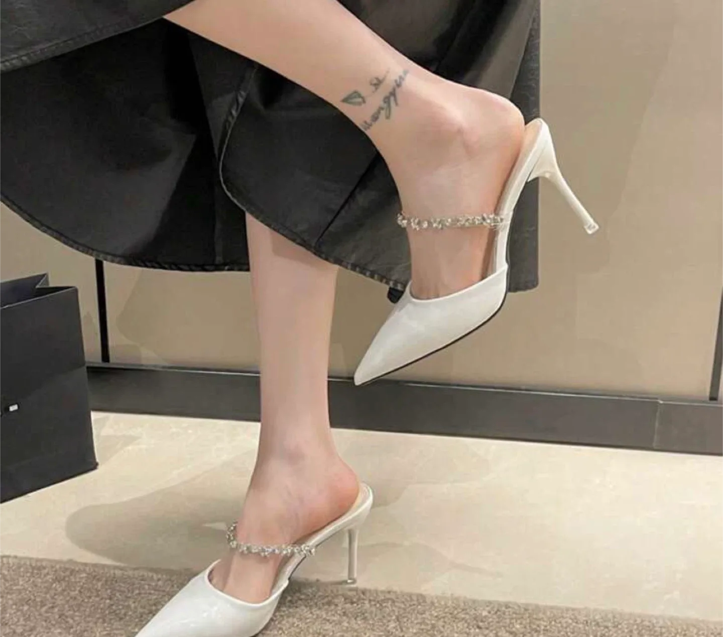 New White Pointed Toe Heeled Mules