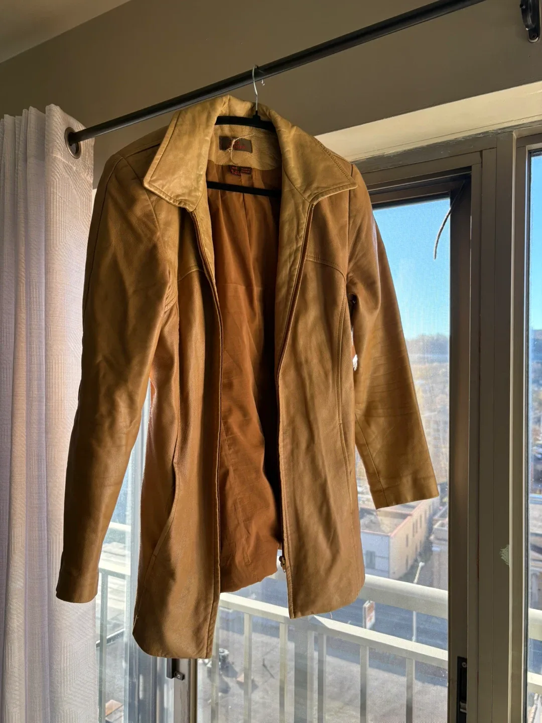 Danier Leather Jacket - Size M/W