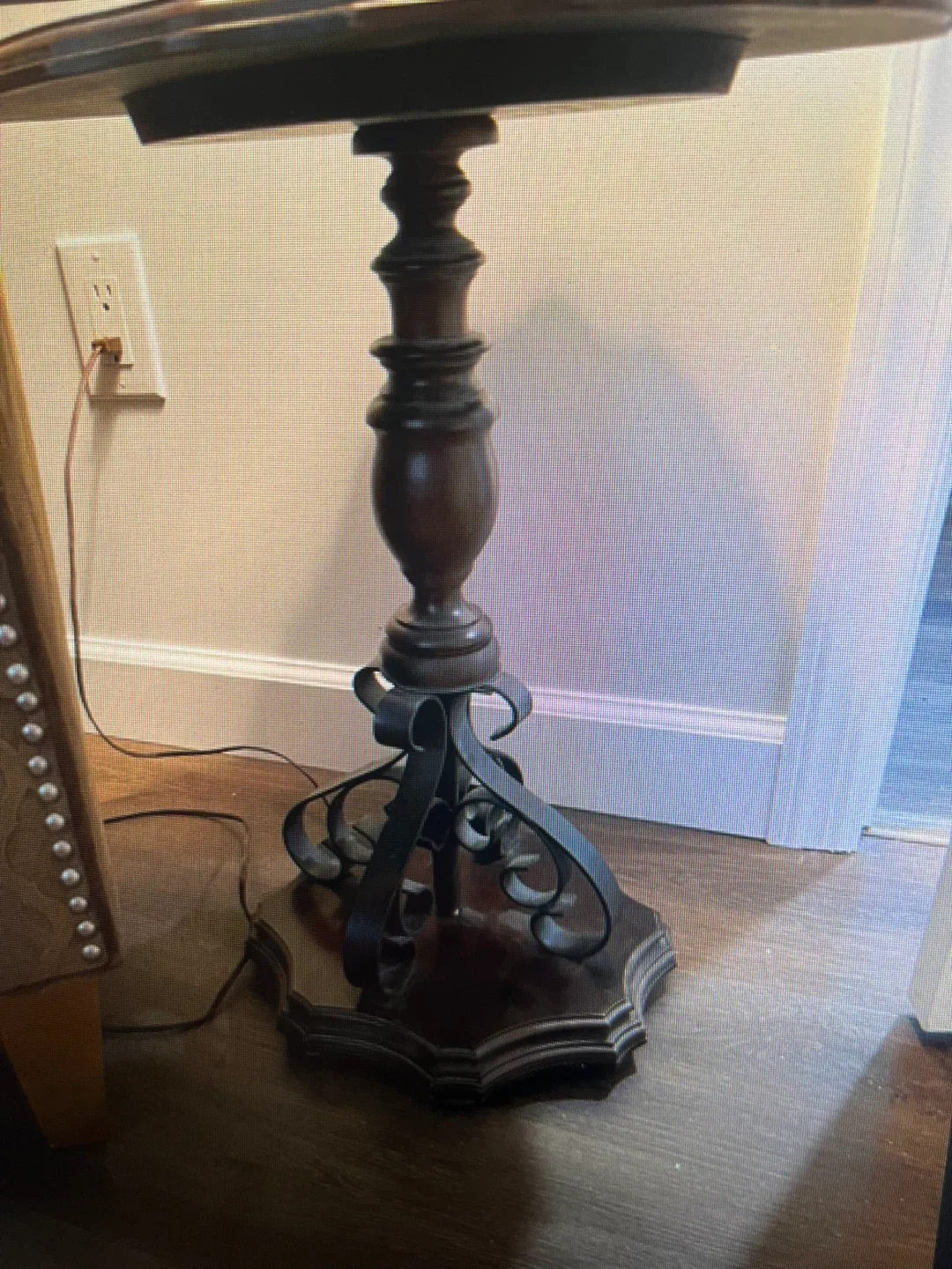 Lamp/End Table all in one image indicator(2)