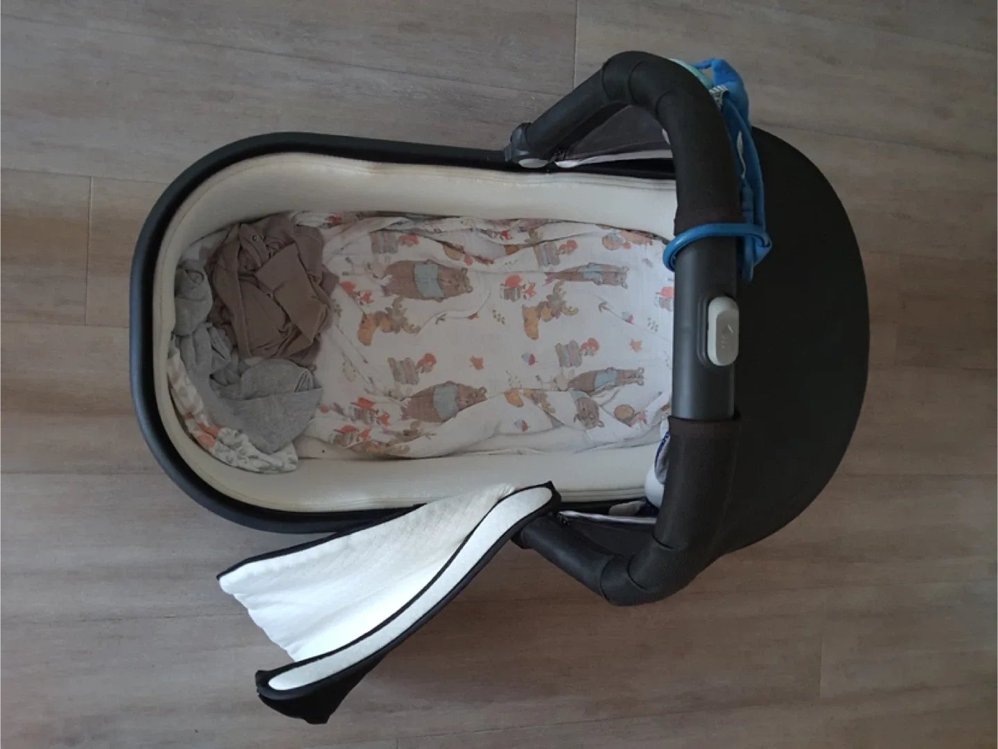 UPPAbaby Bassinet - Black V2 image indicator(2)