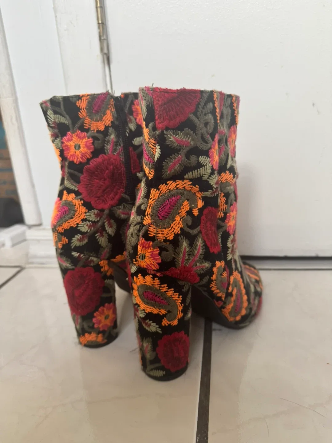 Floral Embroidered Boots image indicator(3)