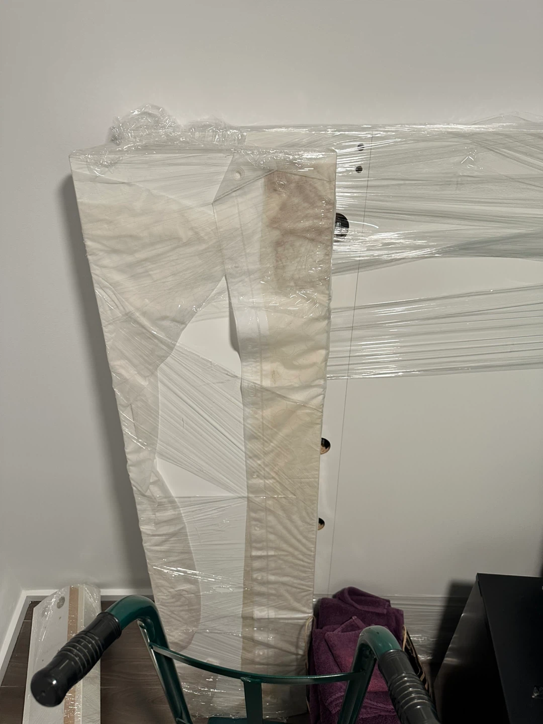 Malm IKEA Full bed frame and mattress - photo 3