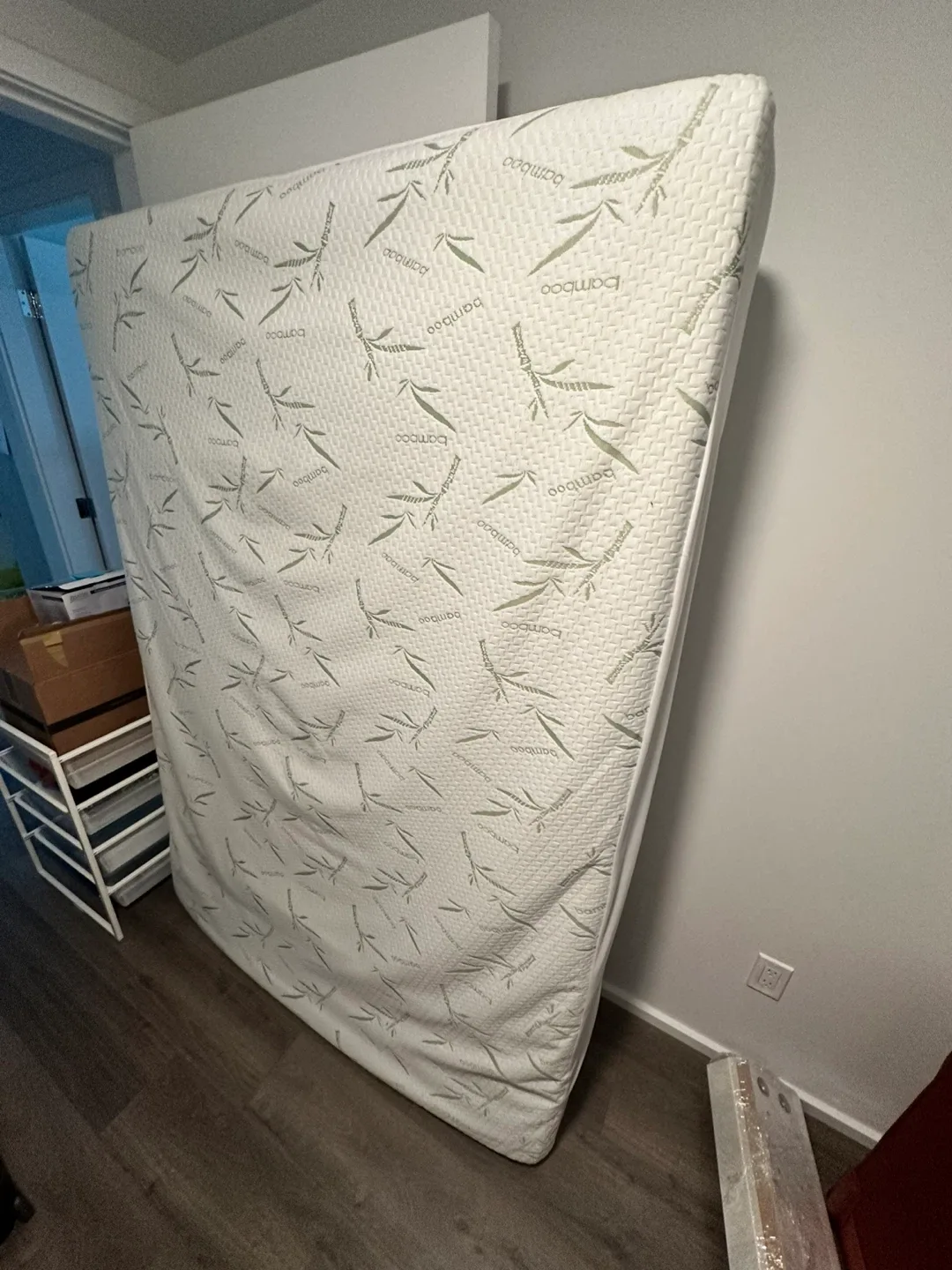 Malm IKEA Full bed frame and mattress image indicator(5)