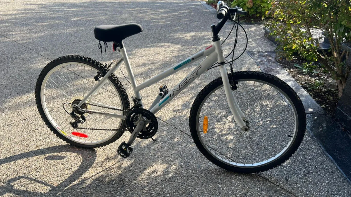 Finest EXT Mountain Bike - White