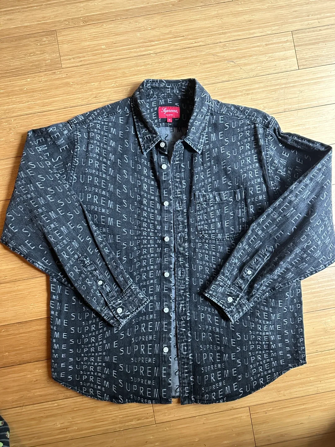 SS21 SUPREME WARP LOGO BUTTON DOWN DENIM SHIRT MEN MEDIUM image indicator(6)
