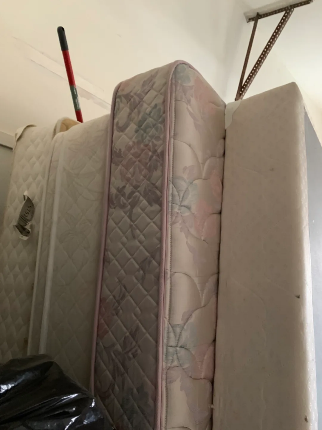 Mattress & Boxspring Set