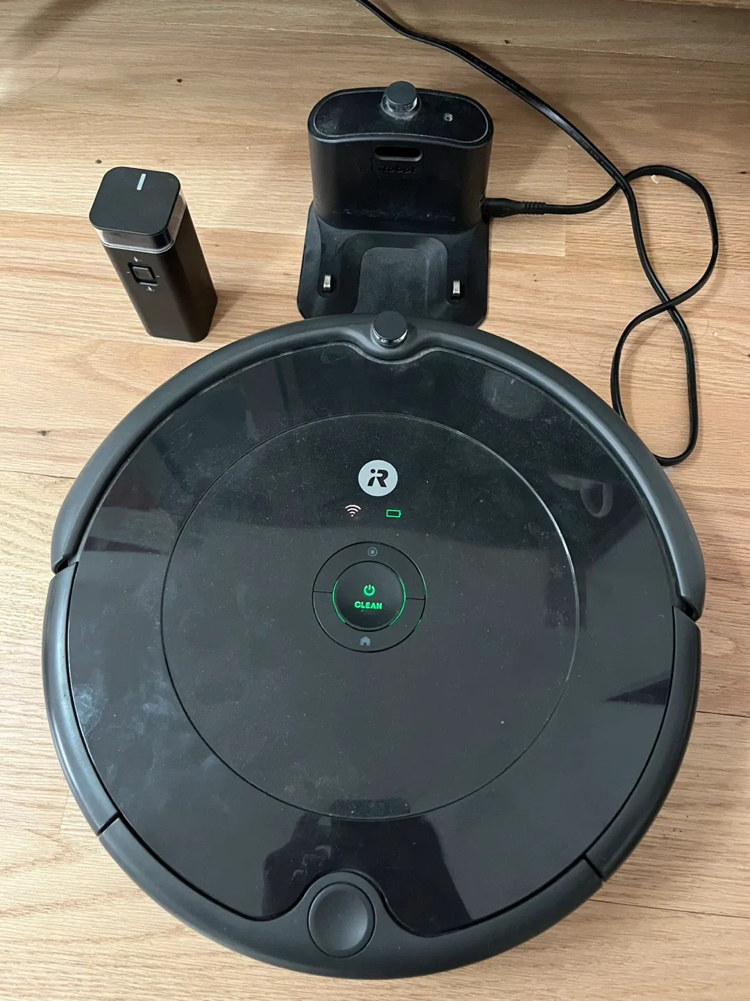 iRobot Roomba 694 Vacuum Cleaner