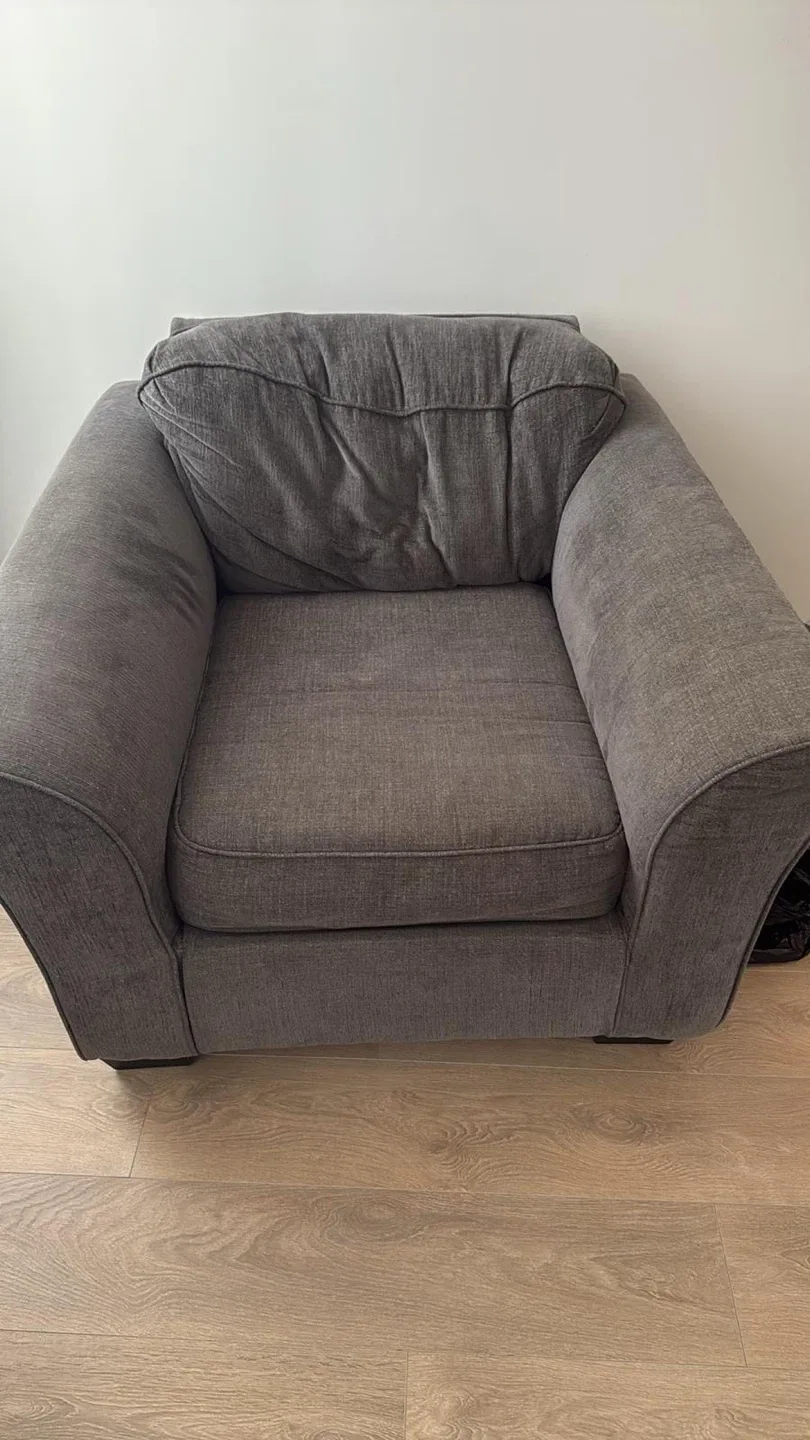 Grey Armchair set image indicator(2)