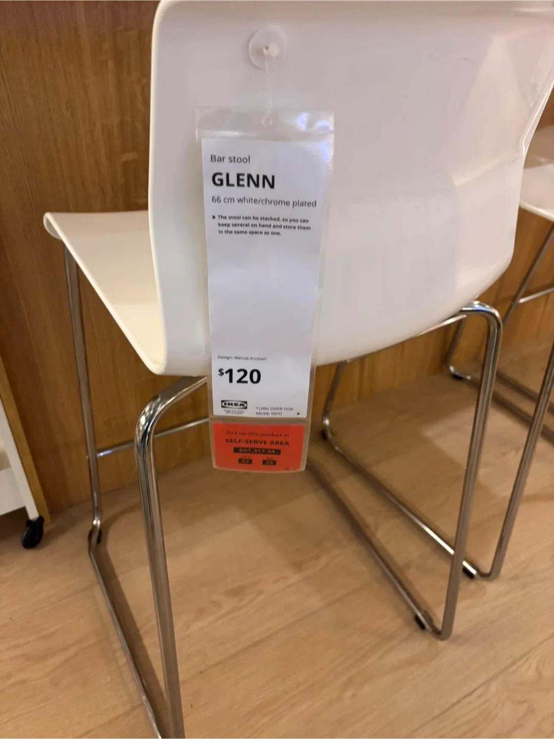 Set of 2 Black Bar Stools image indicator(6)