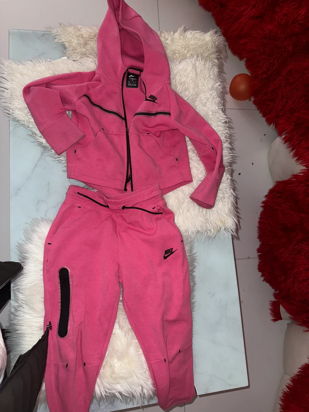 Girl Nike Tech Fleece Pink Tracksuit Set (XS) pant. S