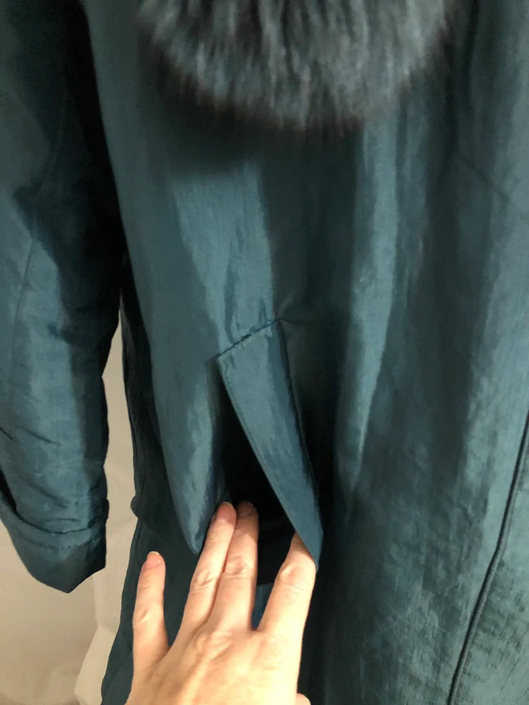 Women’s Teal Hooded Long Coat. Size Large. Antels. image indicator(4)