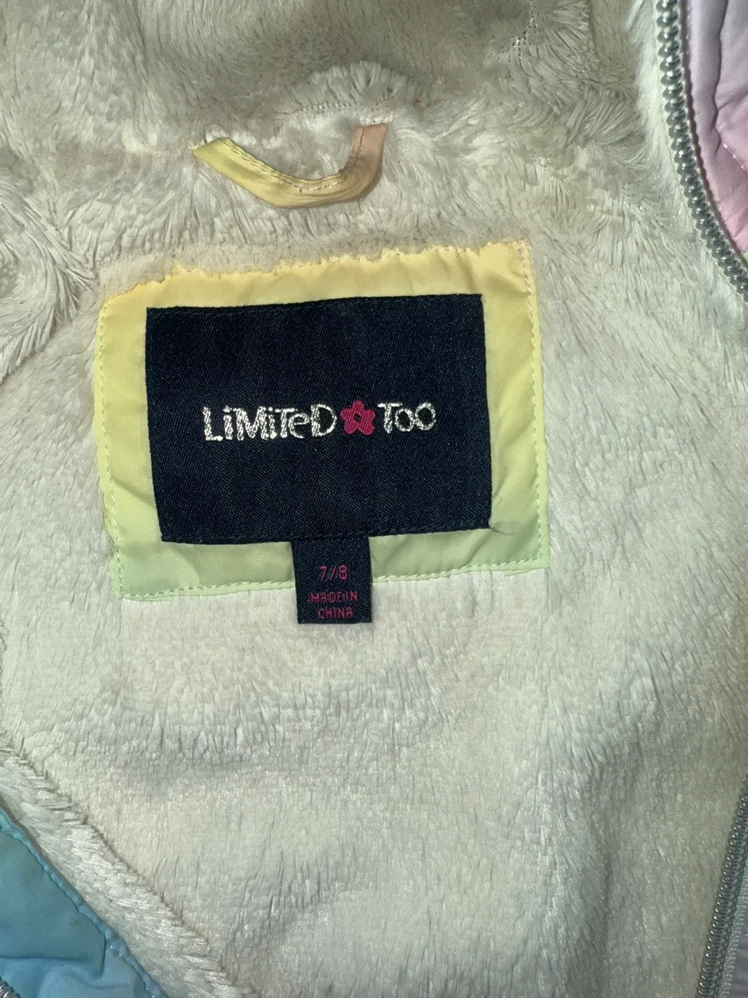 Limited Too Girls' Puffer Jacket Size 7/8 image indicator(4)