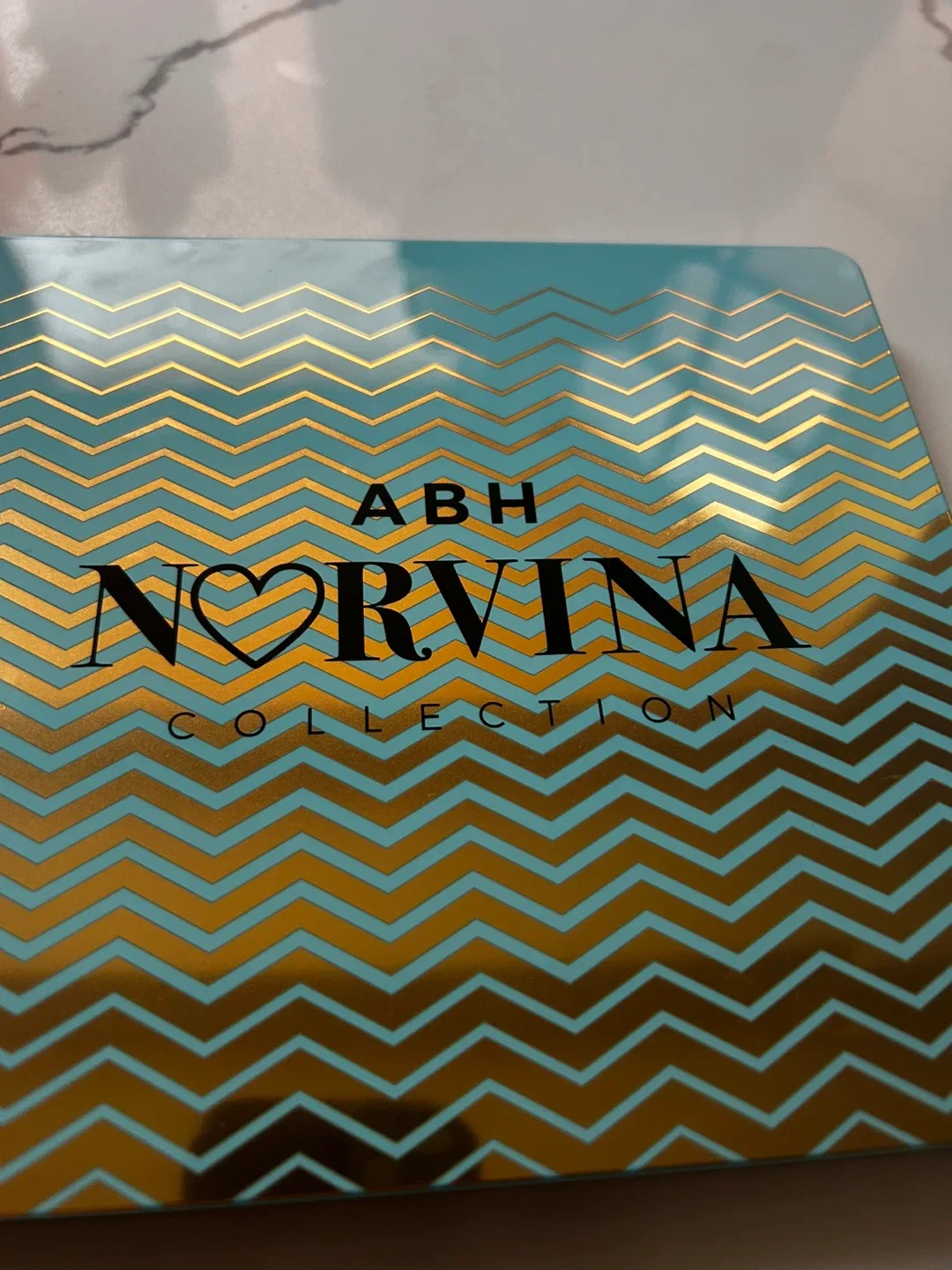 Anastasia Beverly Hills Norvina Pro Pigment Palette Vol. 2 image indicator(2)