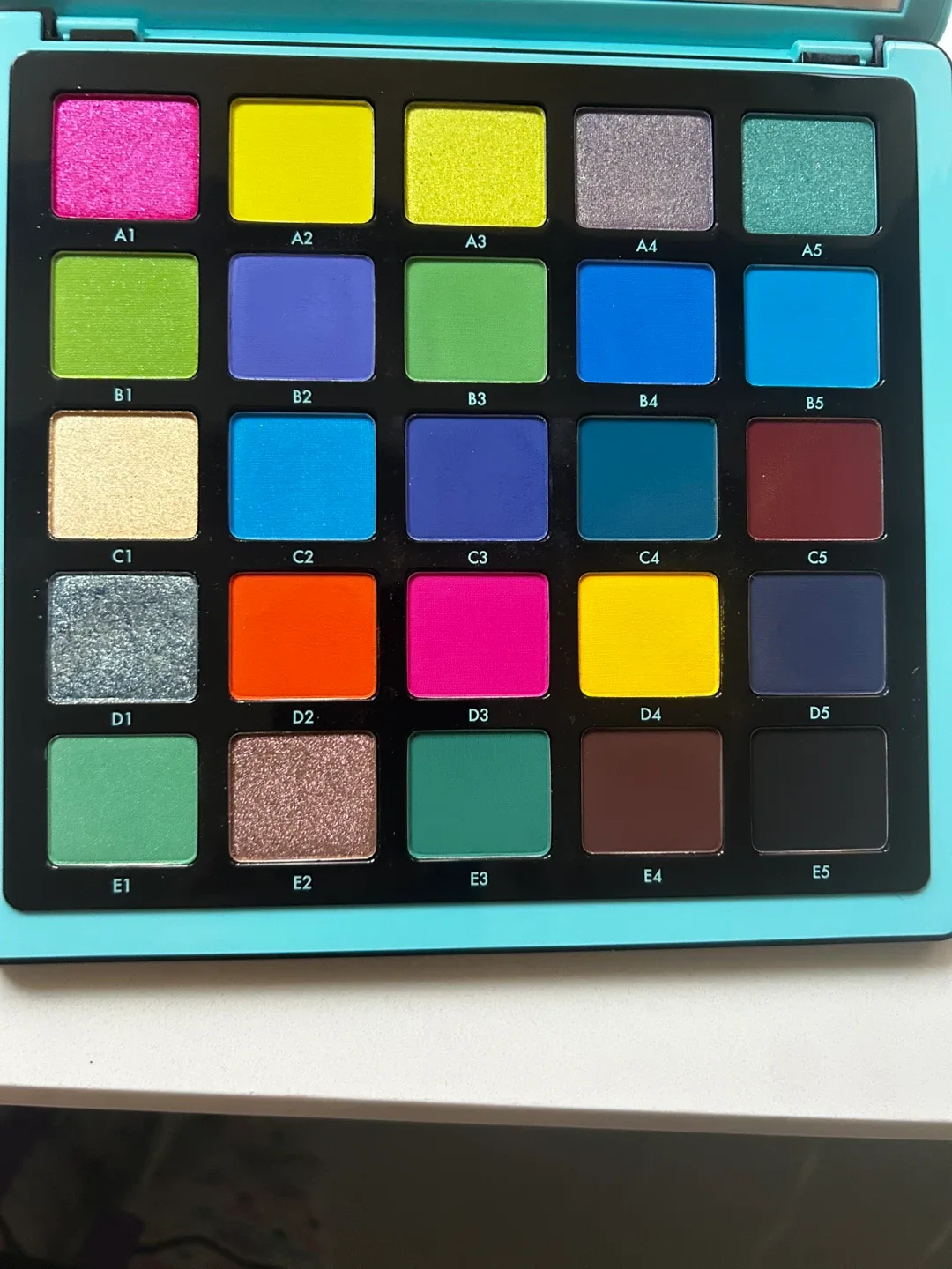 Anastasia Beverly Hills Norvina Pro Pigment Palette Vol. 2 image indicator(4)