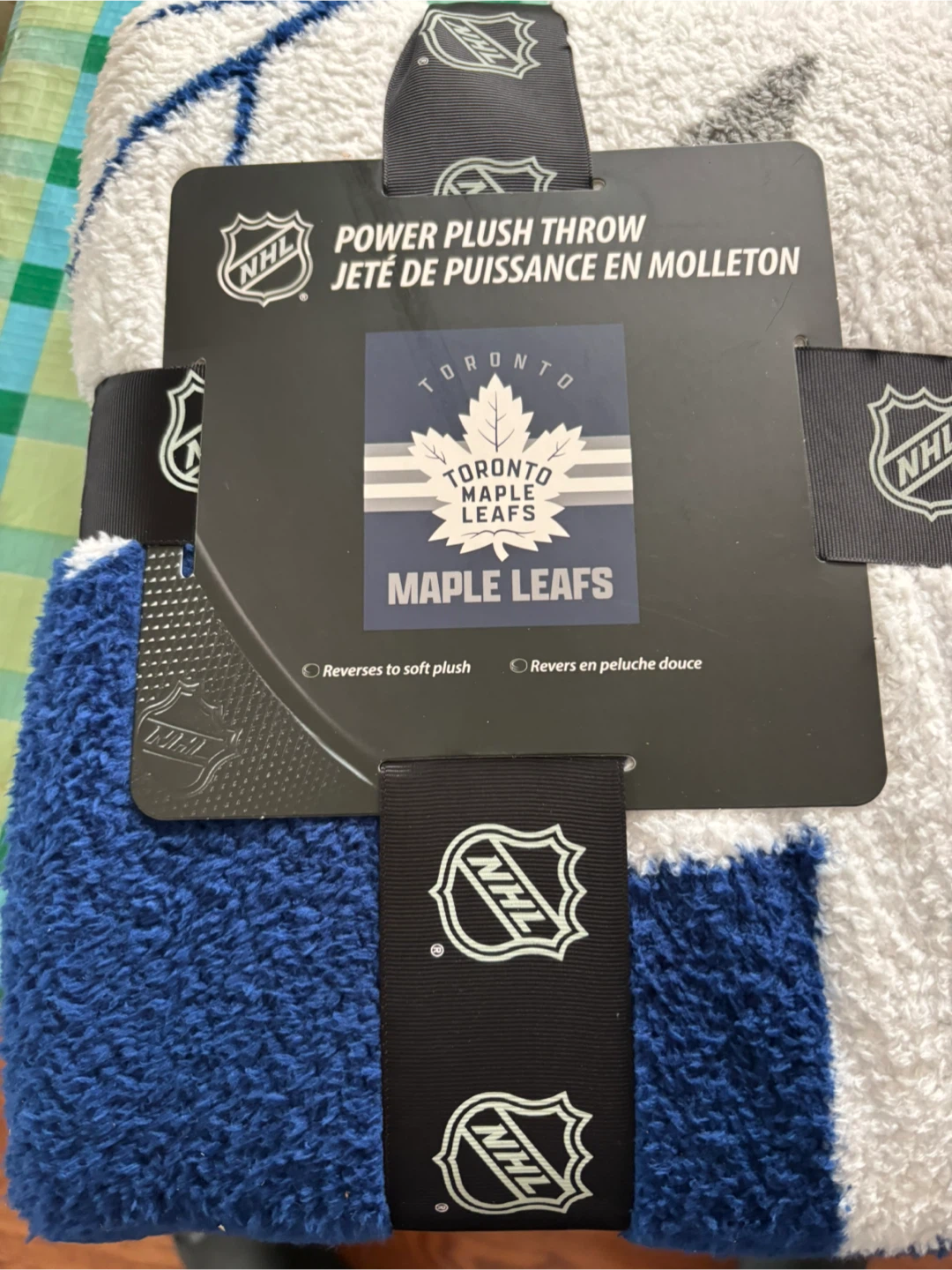 New Toronto Maple Leafs Plush Throw Blanket
