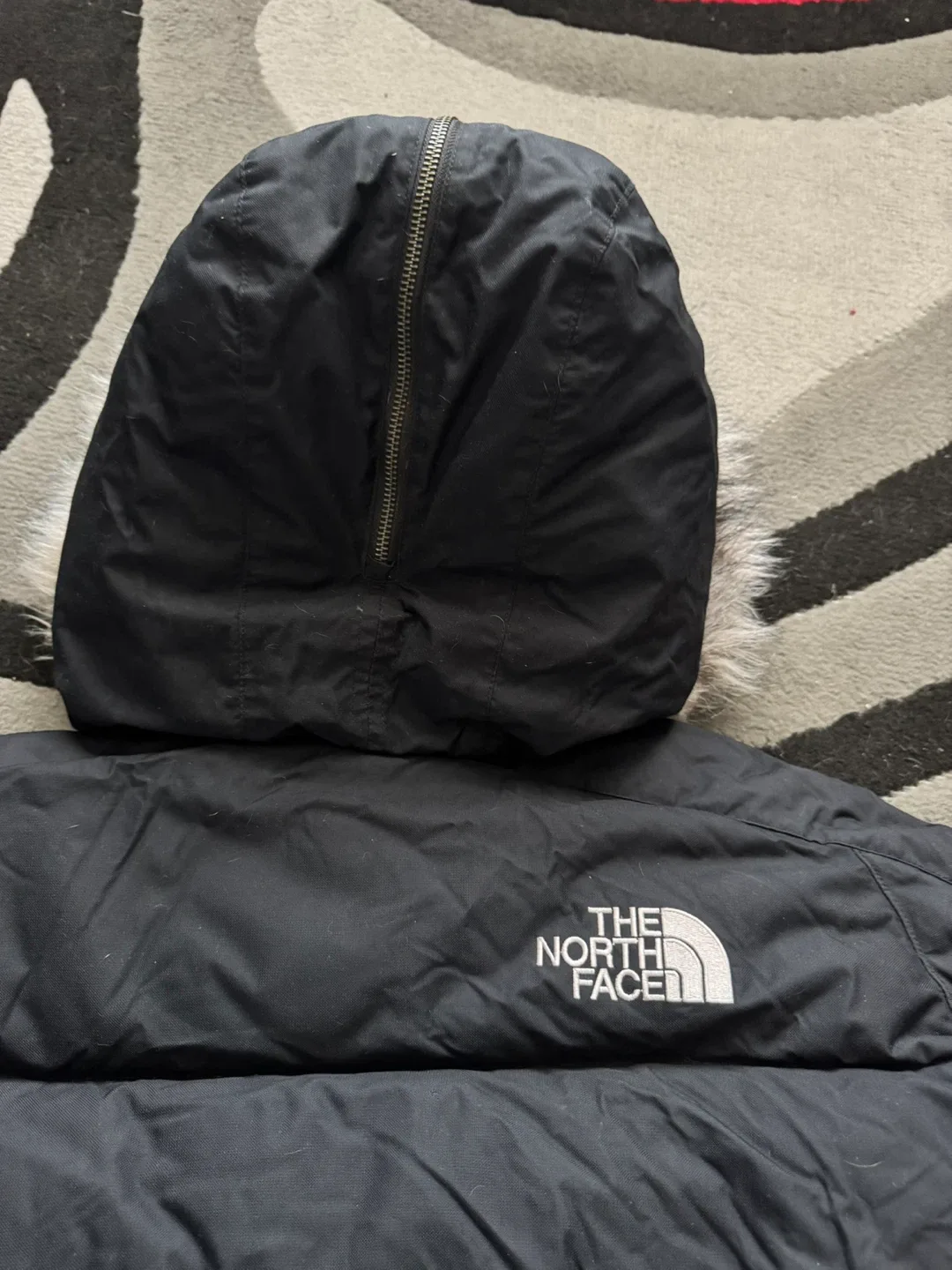 The North Face Black Puffer Jacket XL image indicator(3)