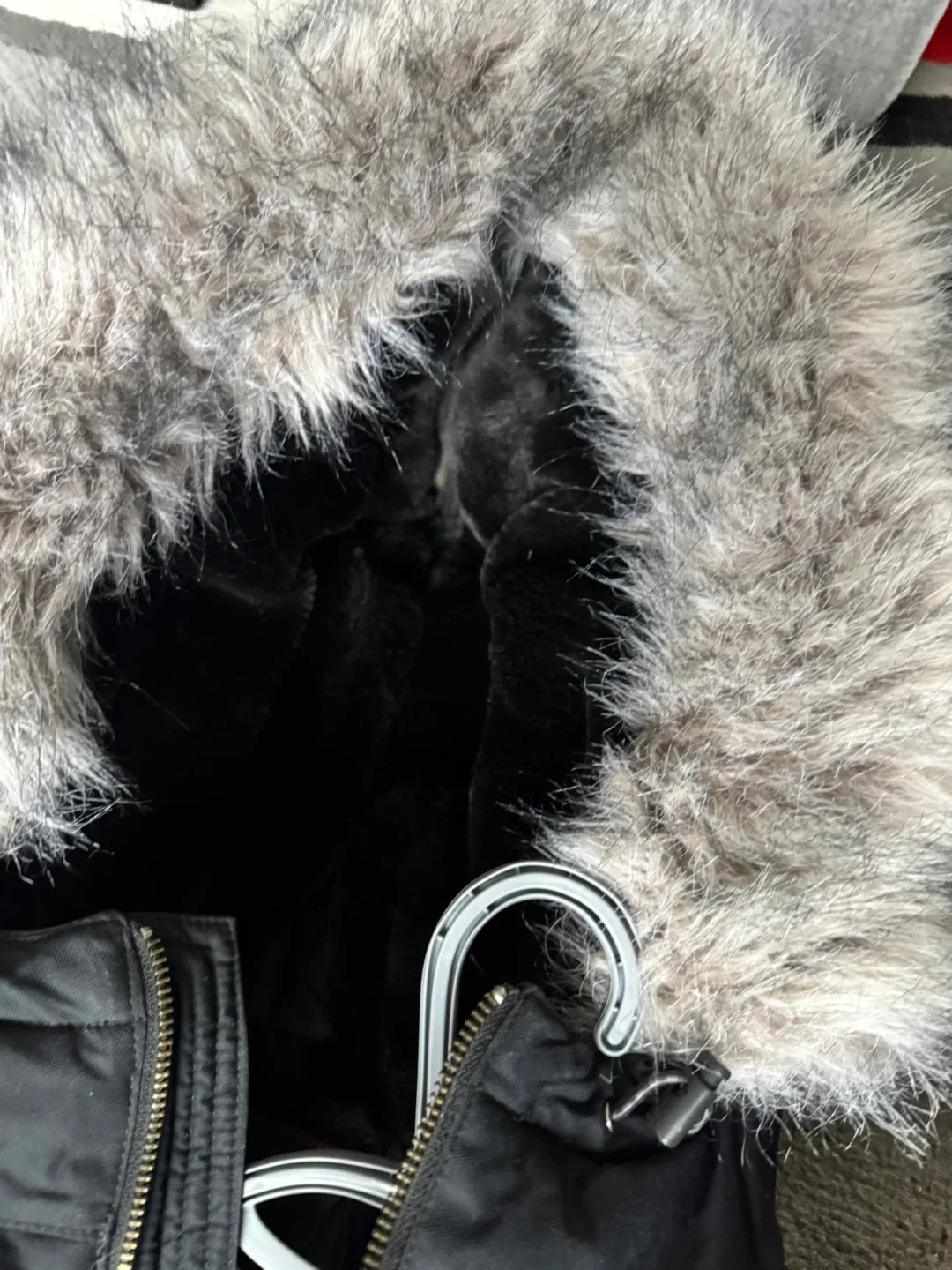 The North Face Black Puffer Jacket XL image indicator(2)