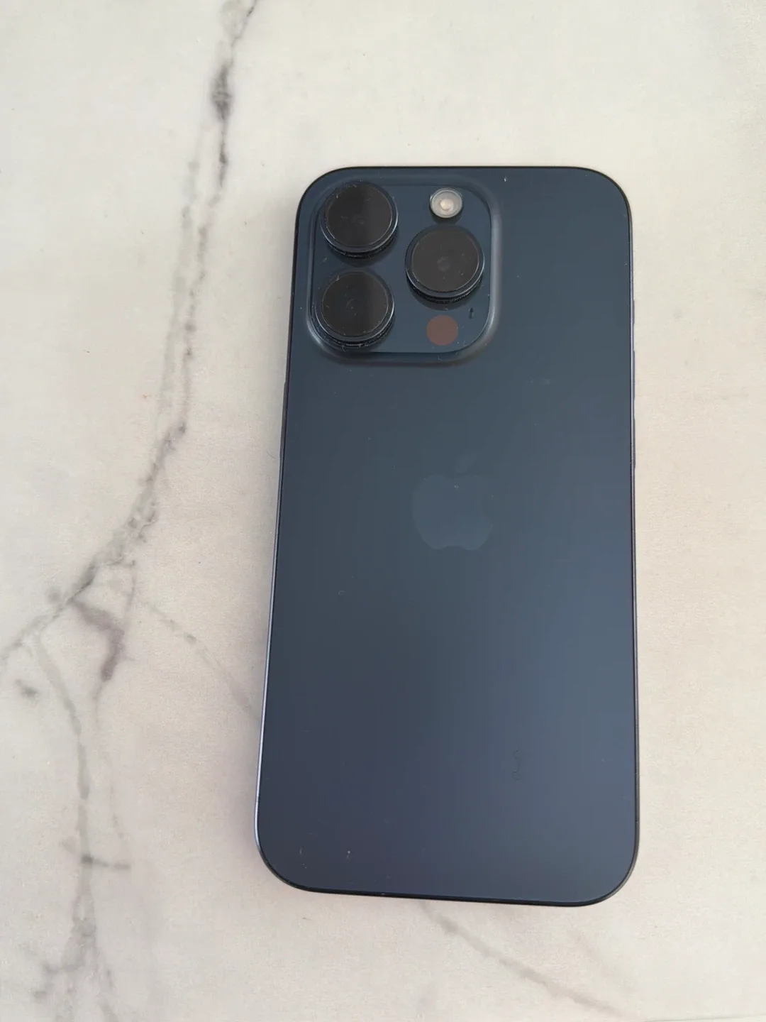 Iphone  15 pro - check the description image indicator(3)