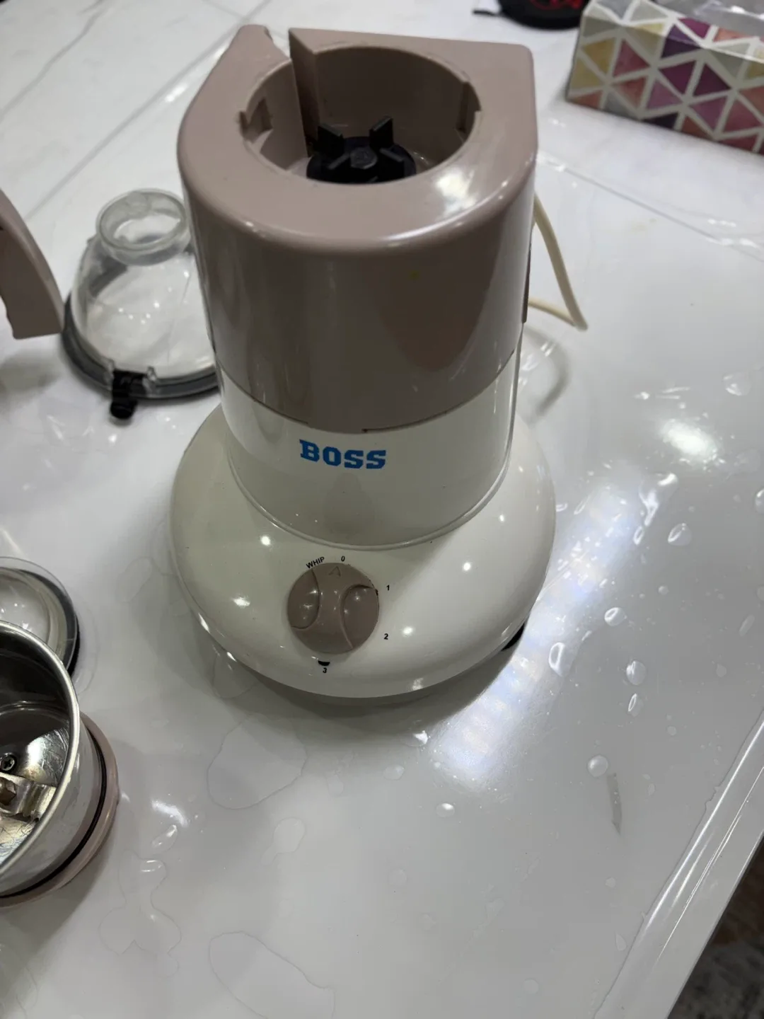 Boss Mixer Grinder with Jars image indicator(6)