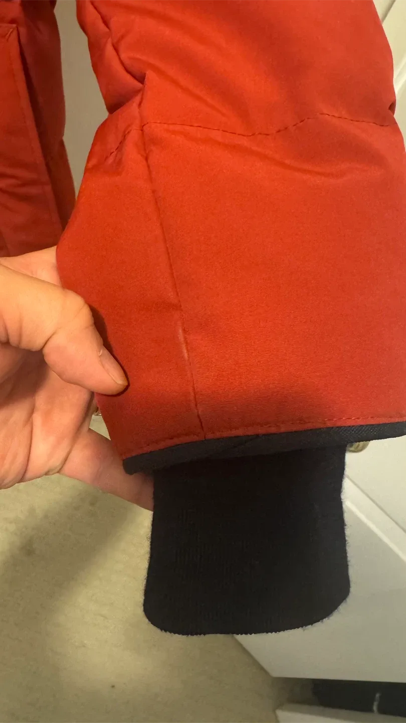 Canada Goose Carson Red  Jacket XL image indicator(7)