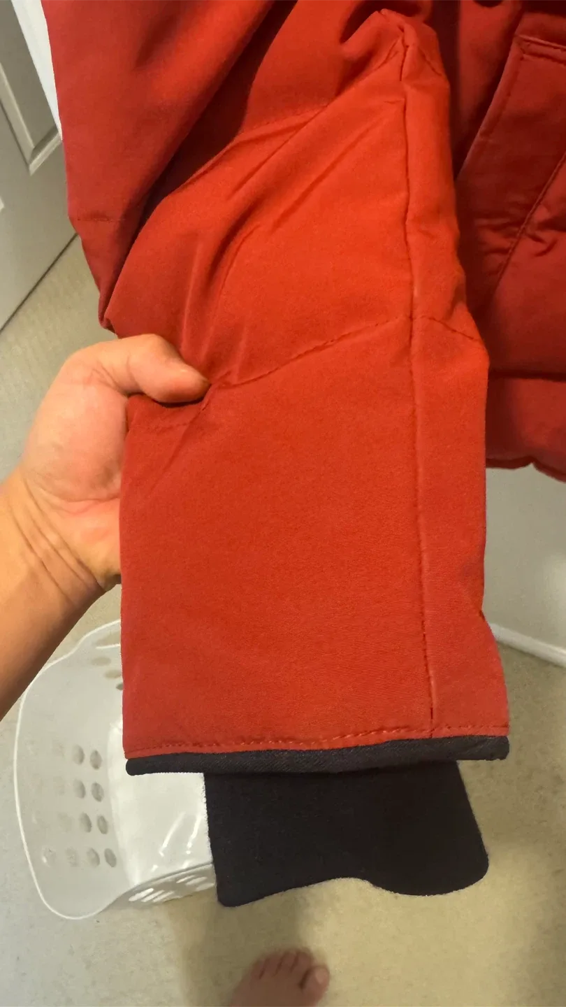 Canada Goose Carson Red  Jacket XL image indicator(8)