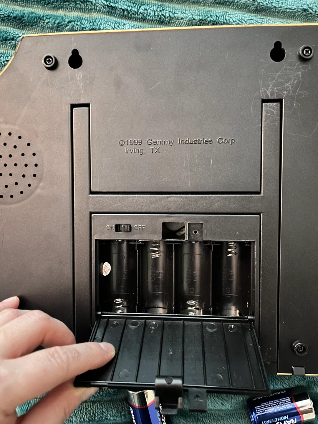 Christmas Big Mouth Billy Bass with Santa Hat image indicator(2)