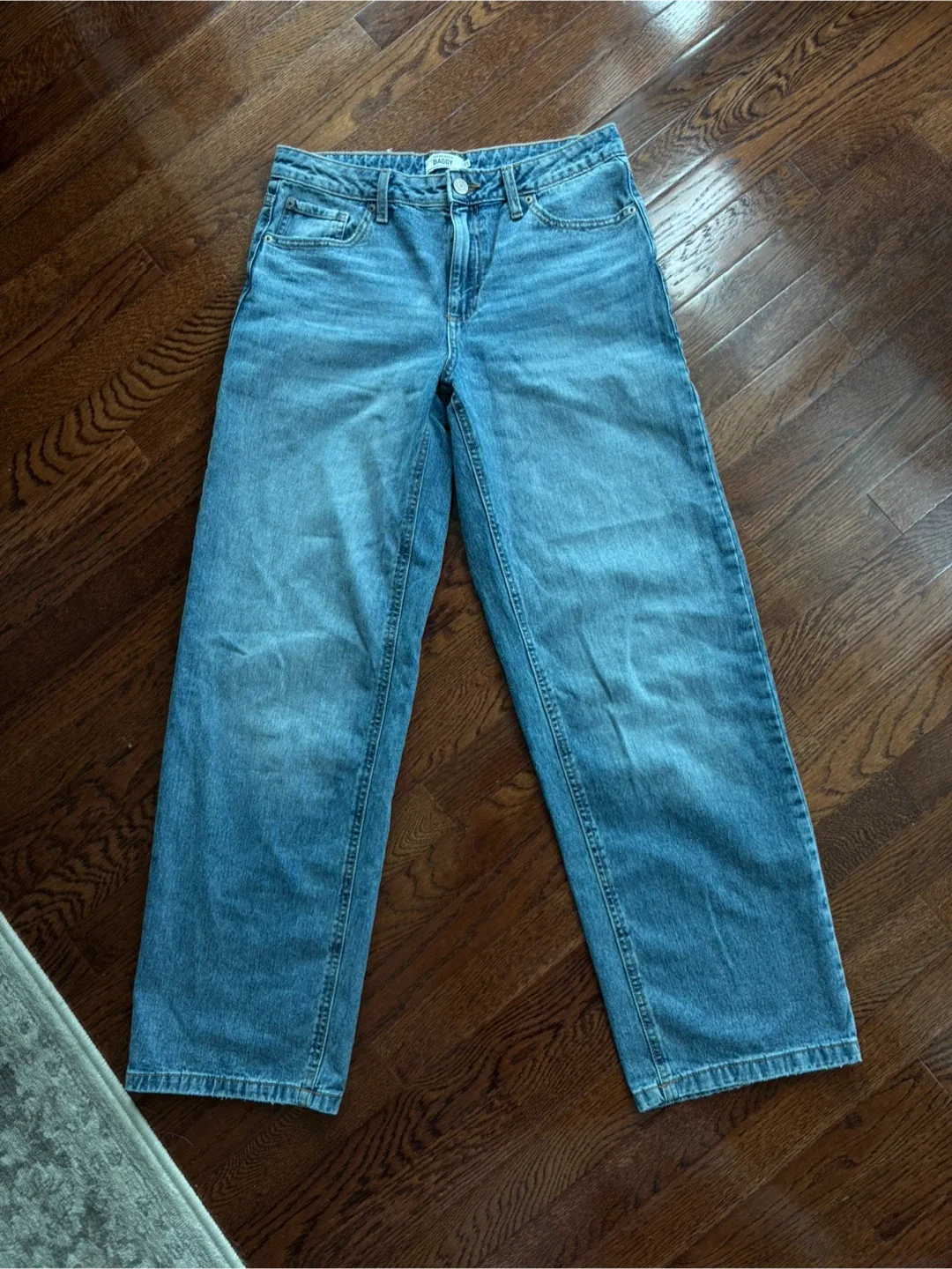 Y2K mid rise baggy jeans