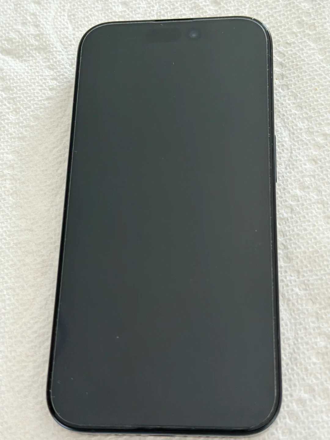 Iphone  15 pro - check the description