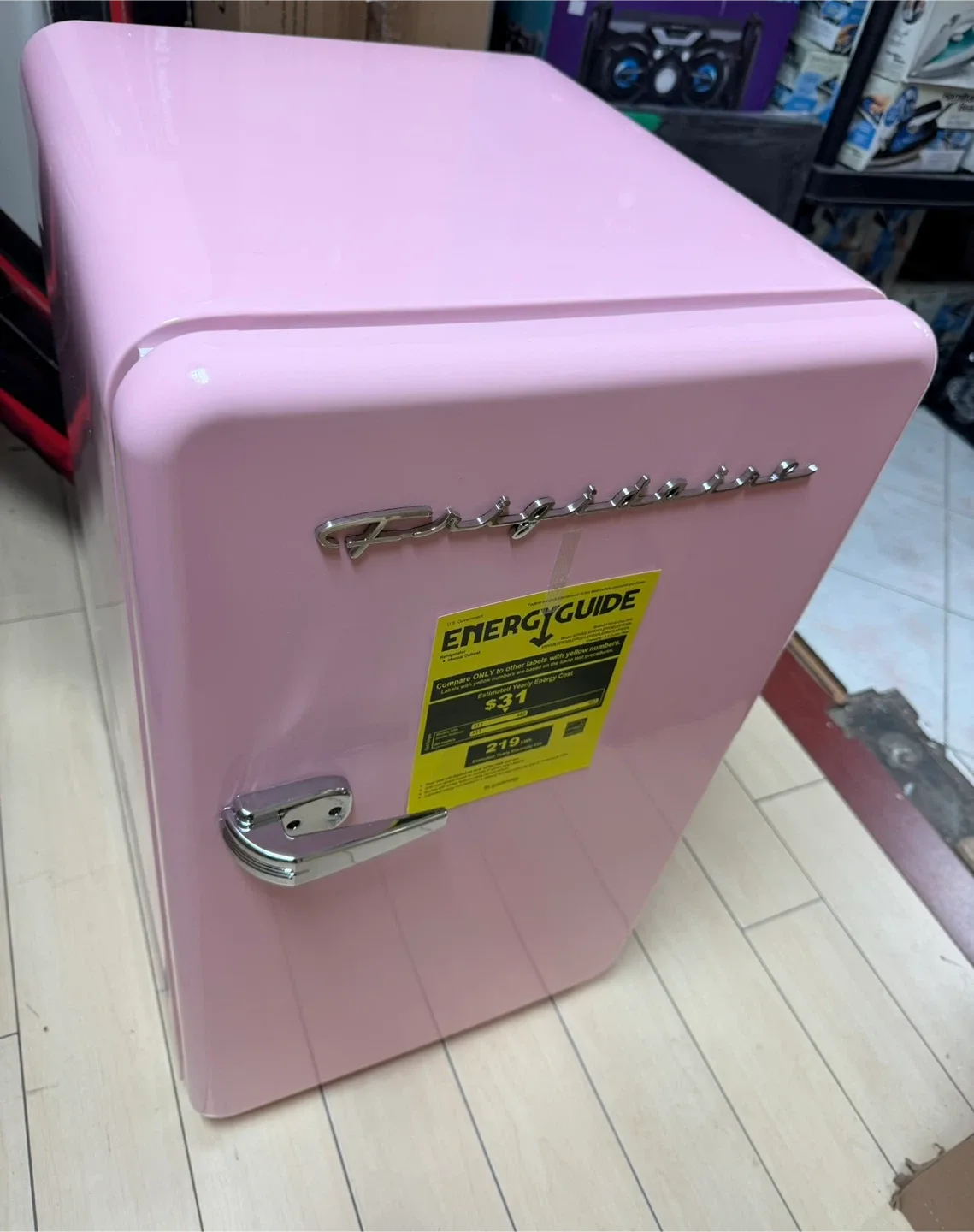 Frigidaire Retro Mini Fridge - Pink