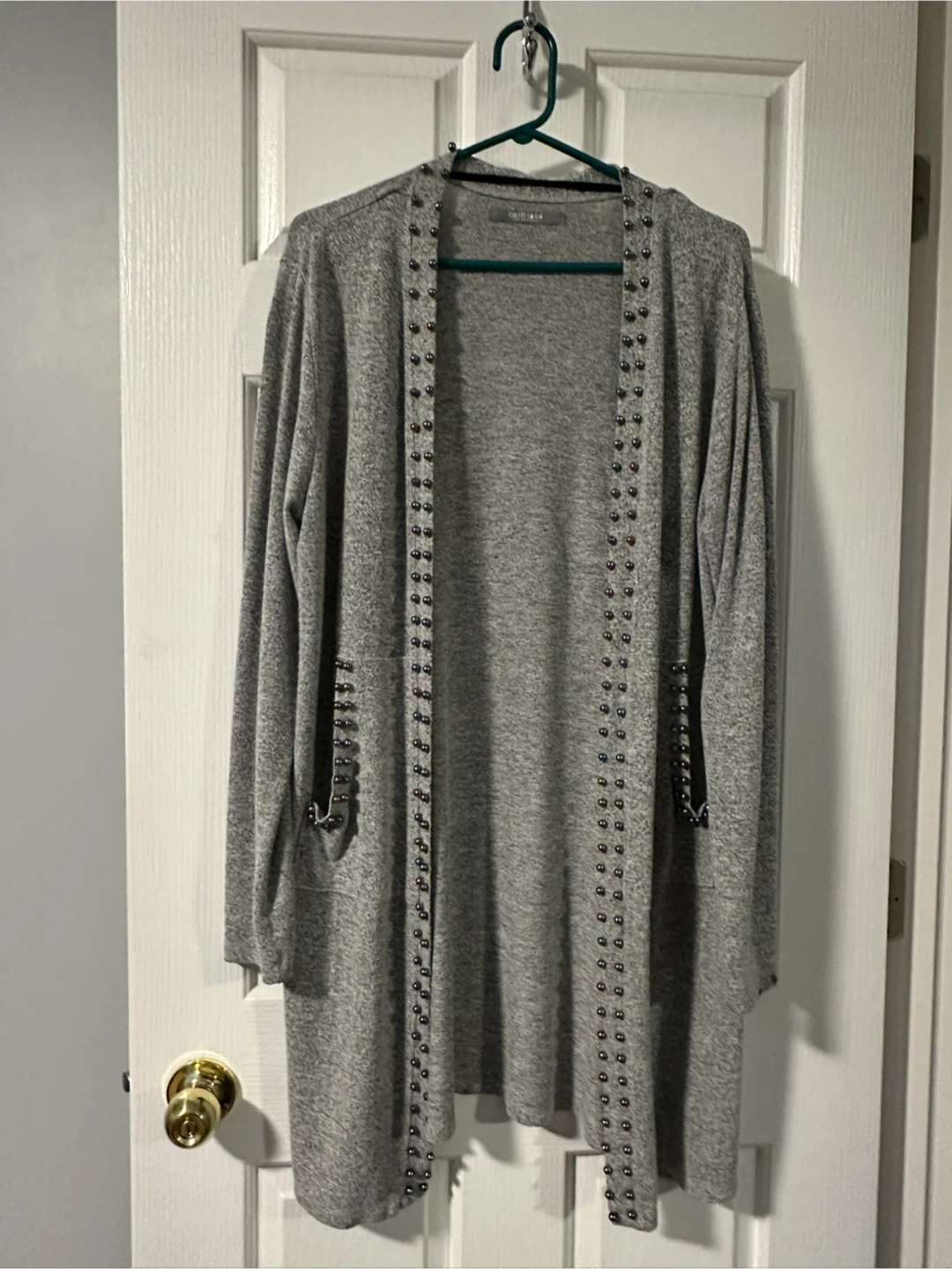 Super pretty Grey Cardigan - size large