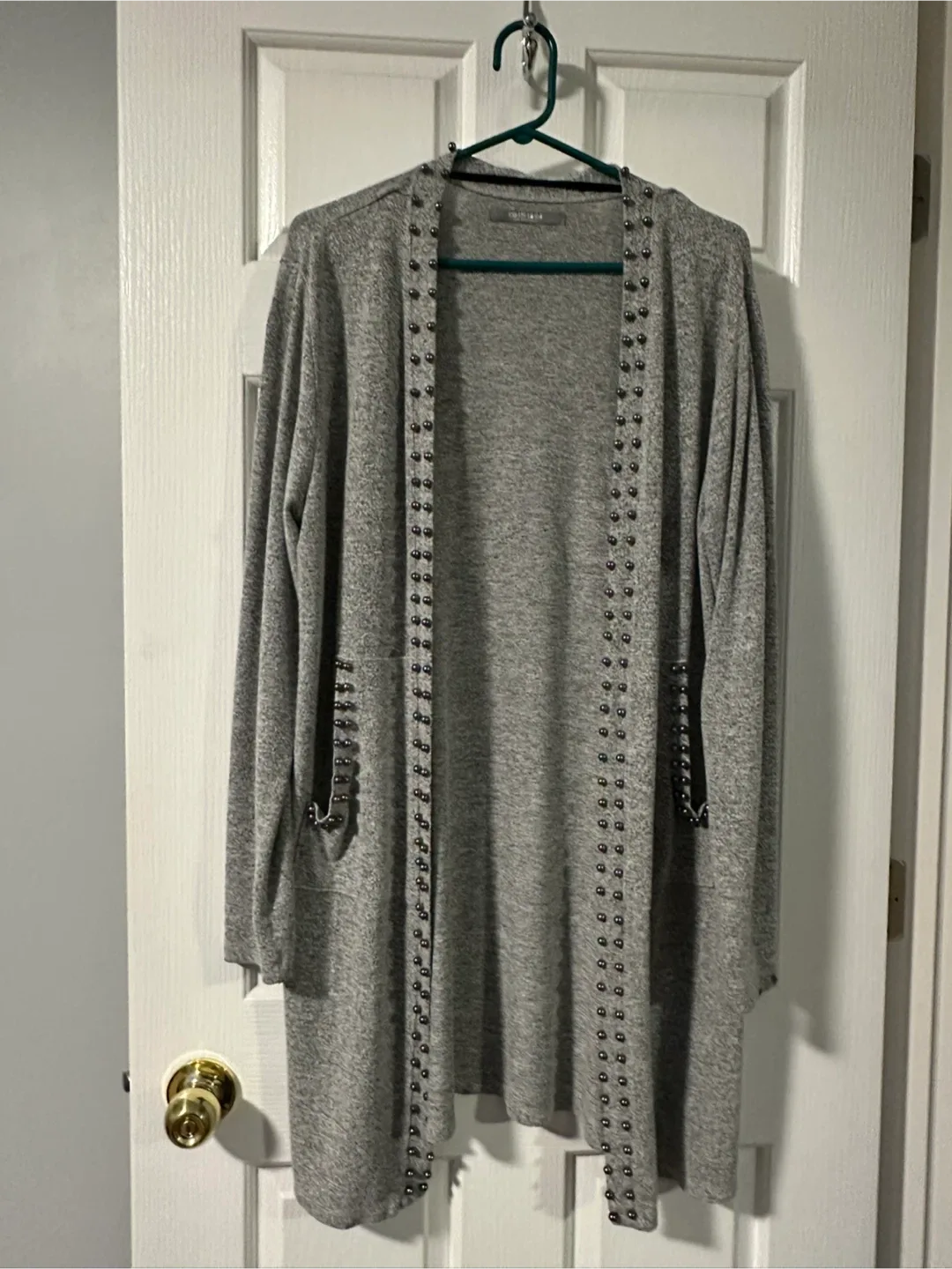 Super pretty Grey Cardigan - size large