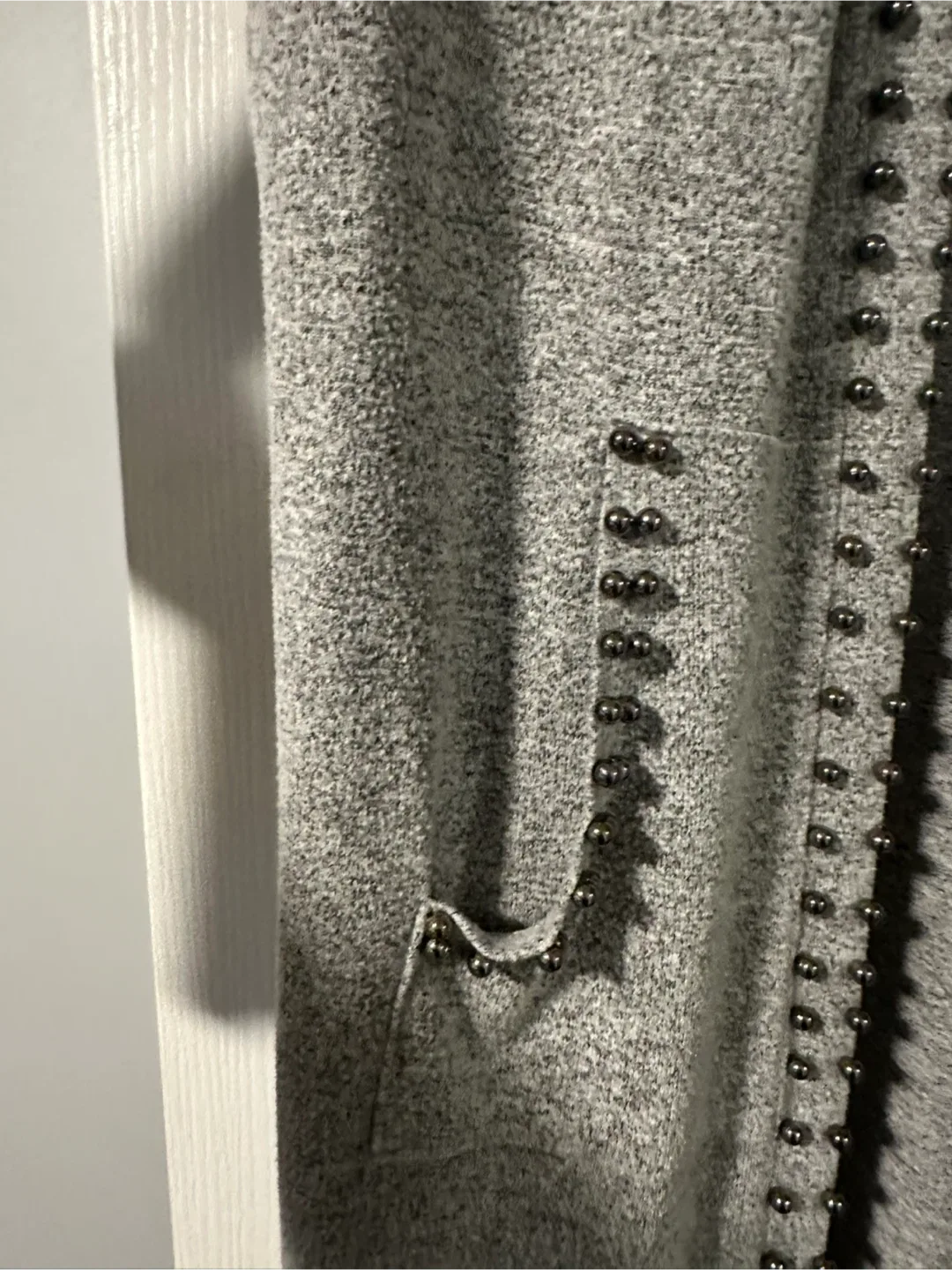 Super pretty Grey Cardigan - size large image indicator(4)