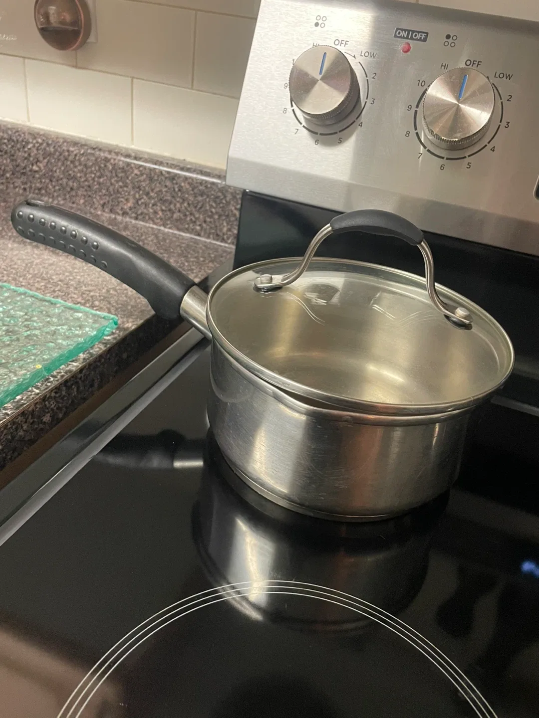 EKCO Housewares Stainless Steel Saucepan with Lid image indicator(3)