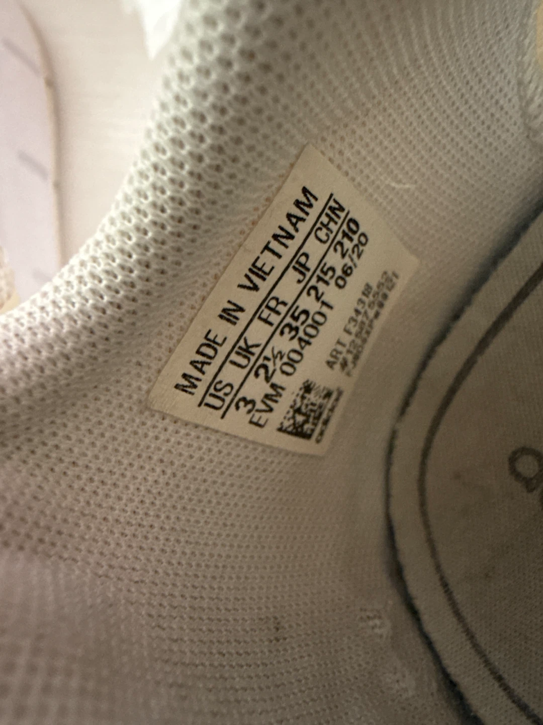 Adidas Swift Run X White Sneakers US 3 - photo 4