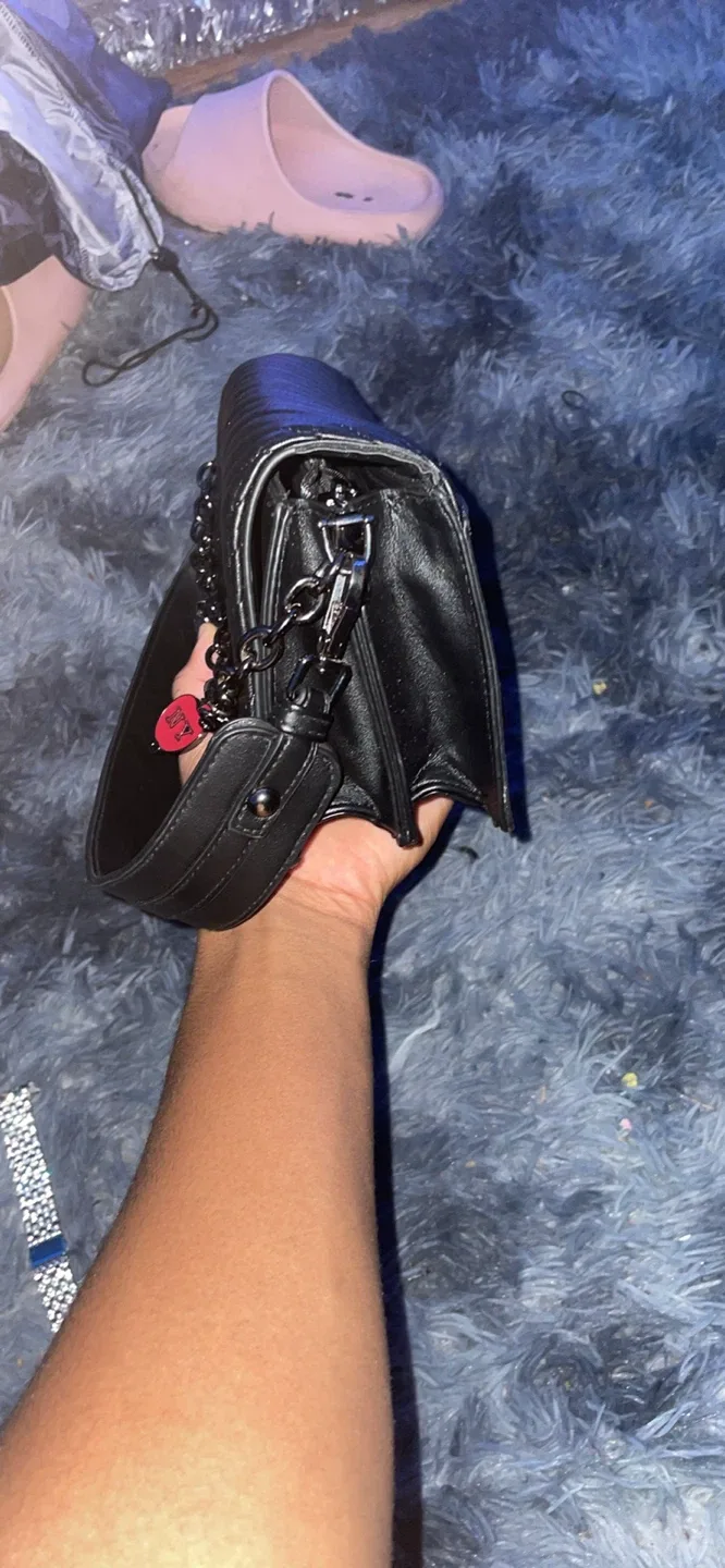 Steve Madden Black Crossbody Bag image indicator(4)