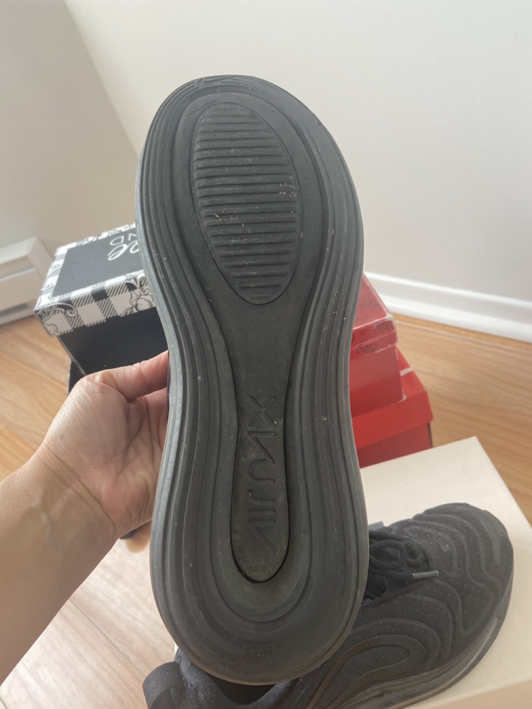 Nike Air Max 720 - Black - US 7 - photo 2
