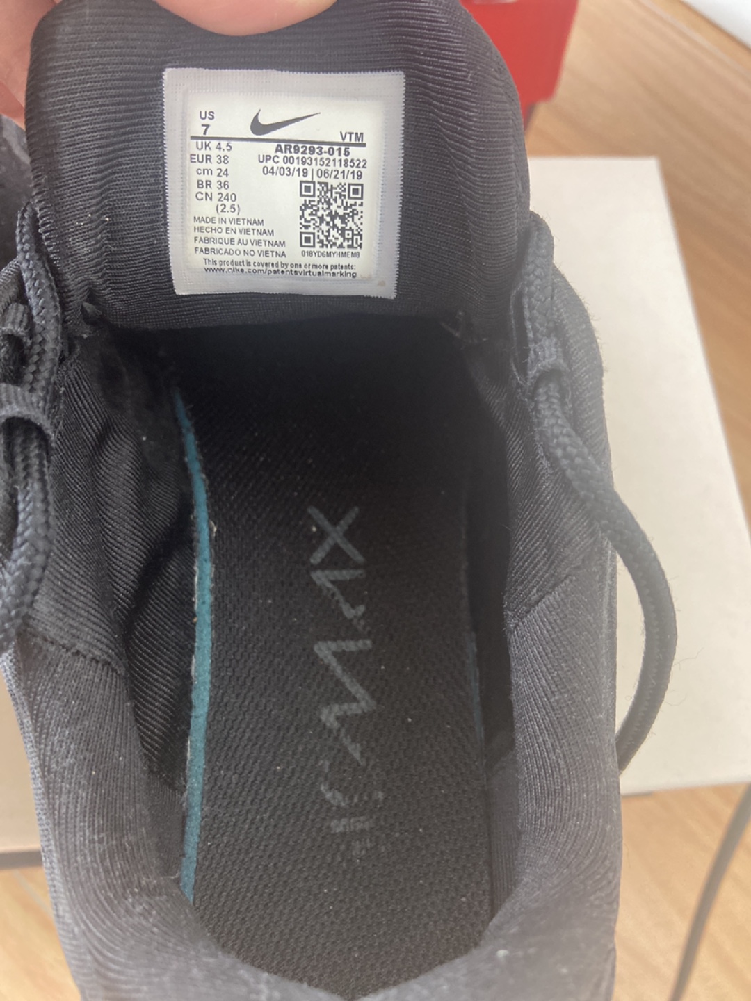 Nike Air Max 720 - Black - US 7 - photo 5