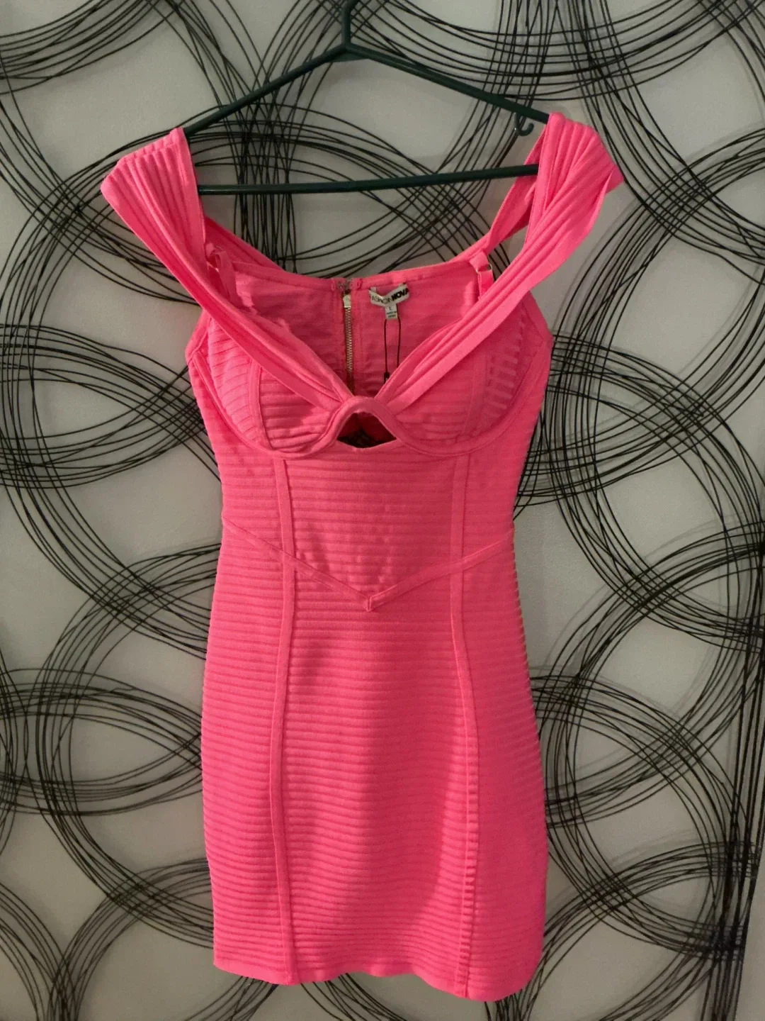 💖 Hot Pink Barbie Dream Dress – Brand New w/ Tags!