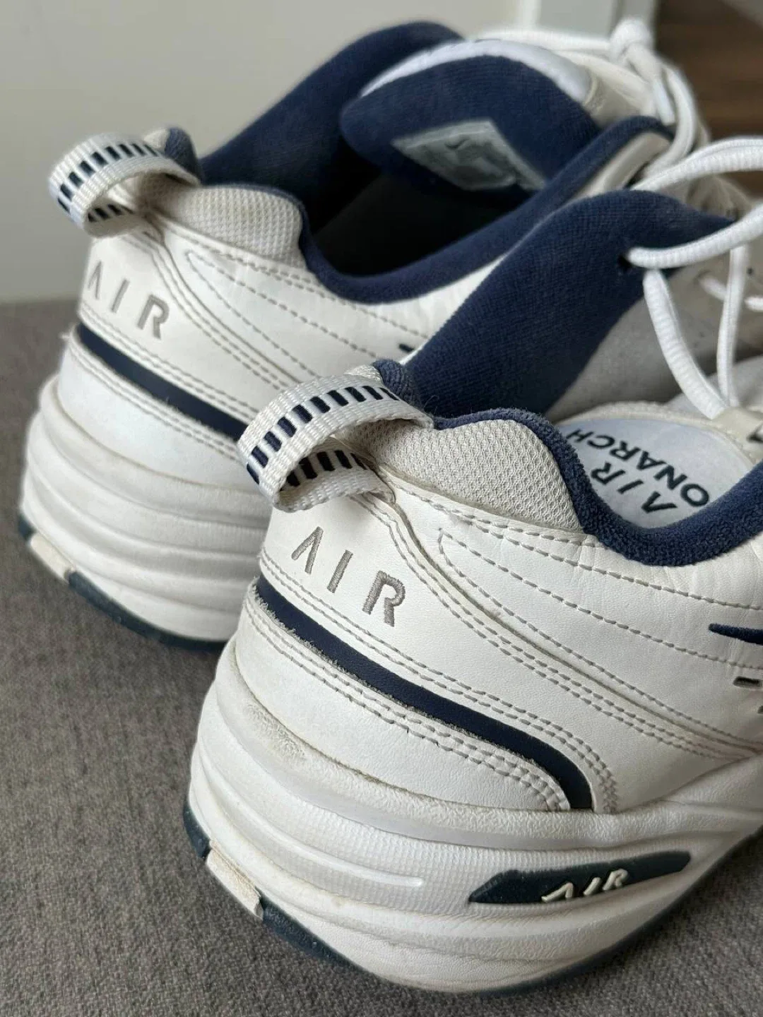 Nike Air Monarch IV - US 12 image indicator(8)