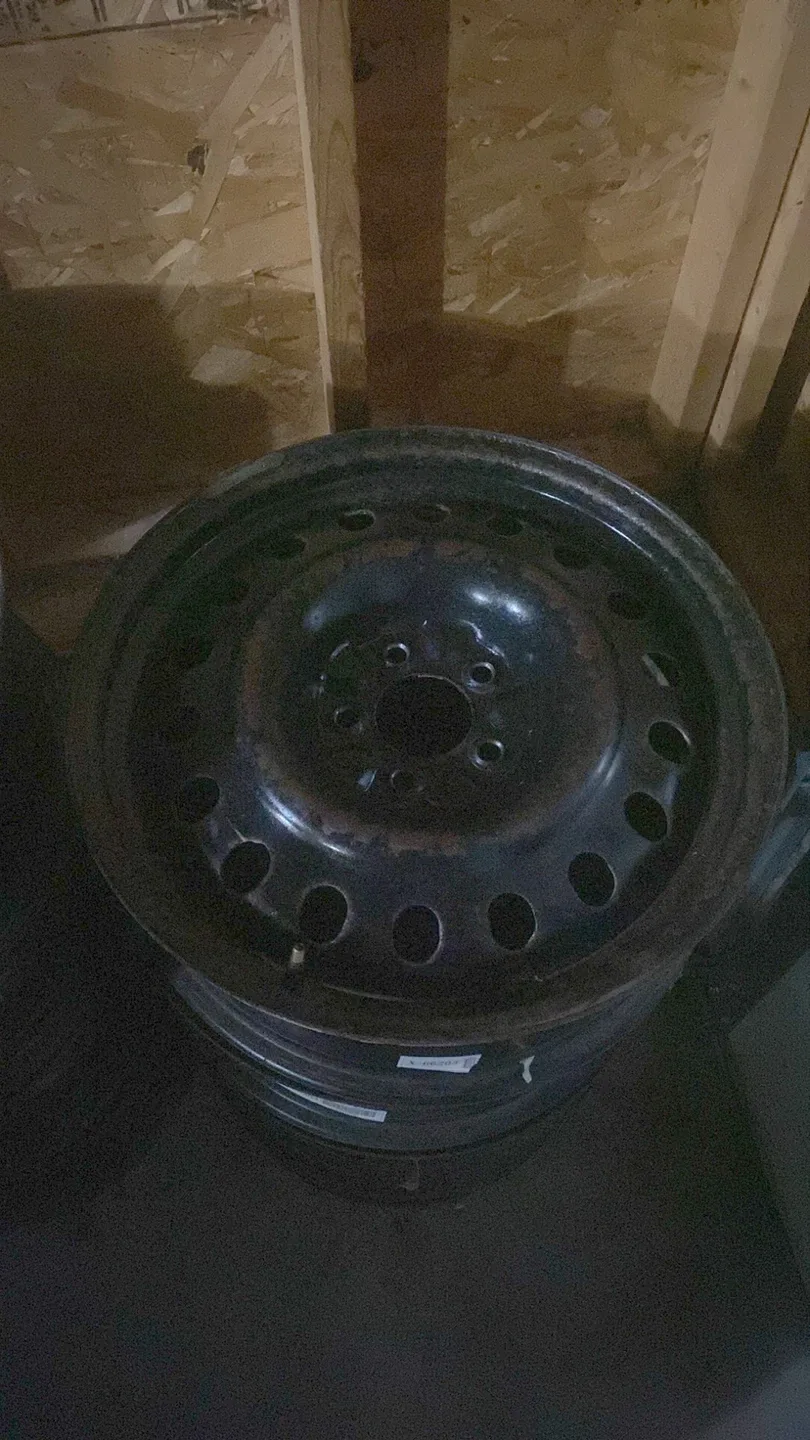 Steel Rims - Set of 4 image indicator(2)