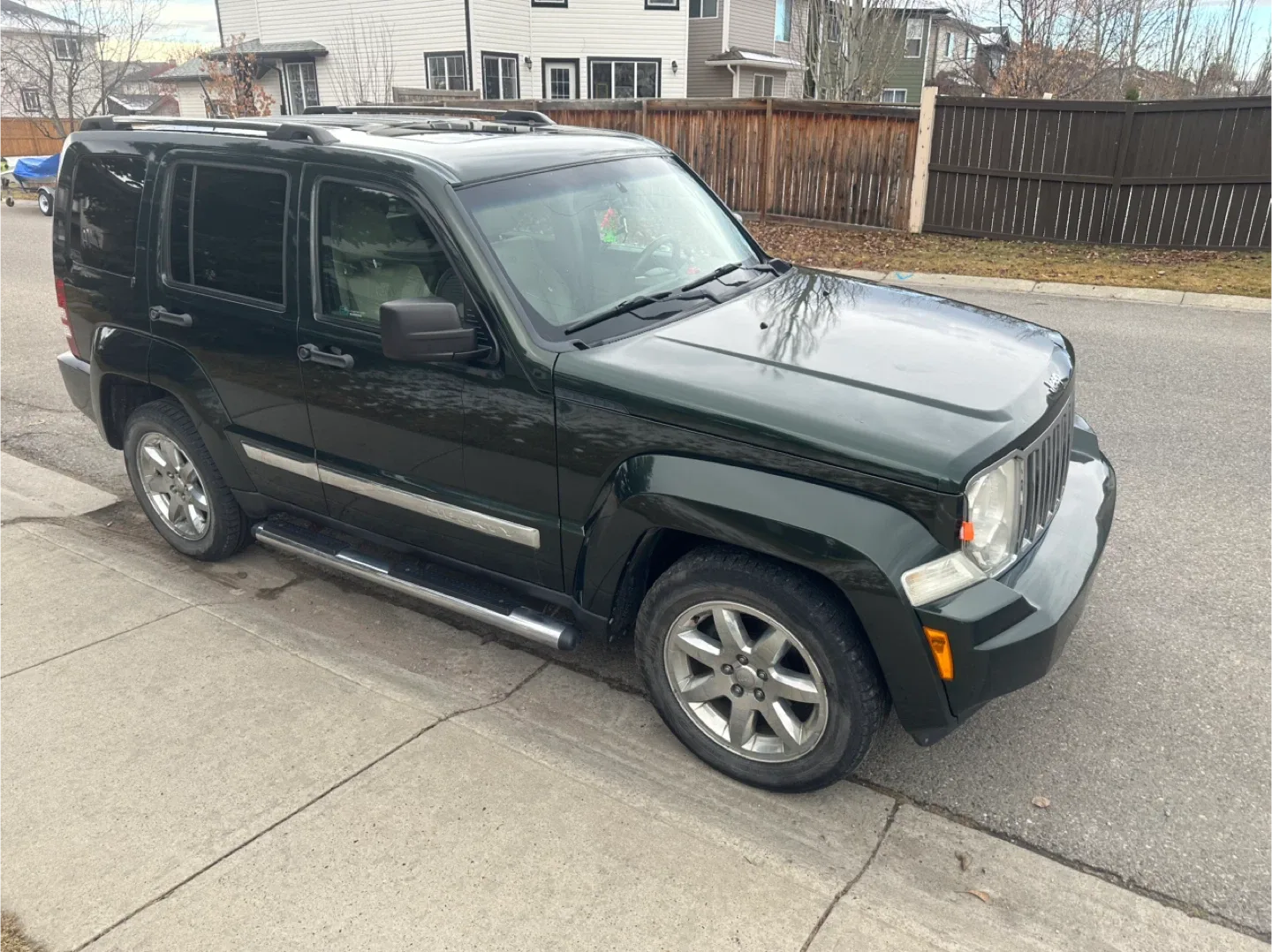 Jeep Liberty Limited SUV - 3,7 V6 4x4 image indicator(8)