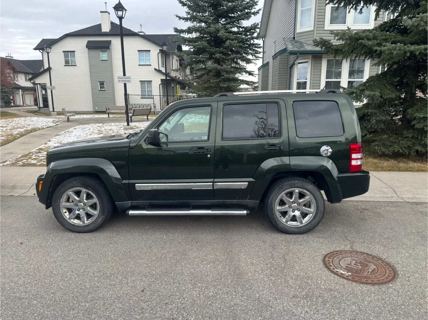 Jeep Liberty Limited SUV - 3,7 V6 4x4 image indicator(9)