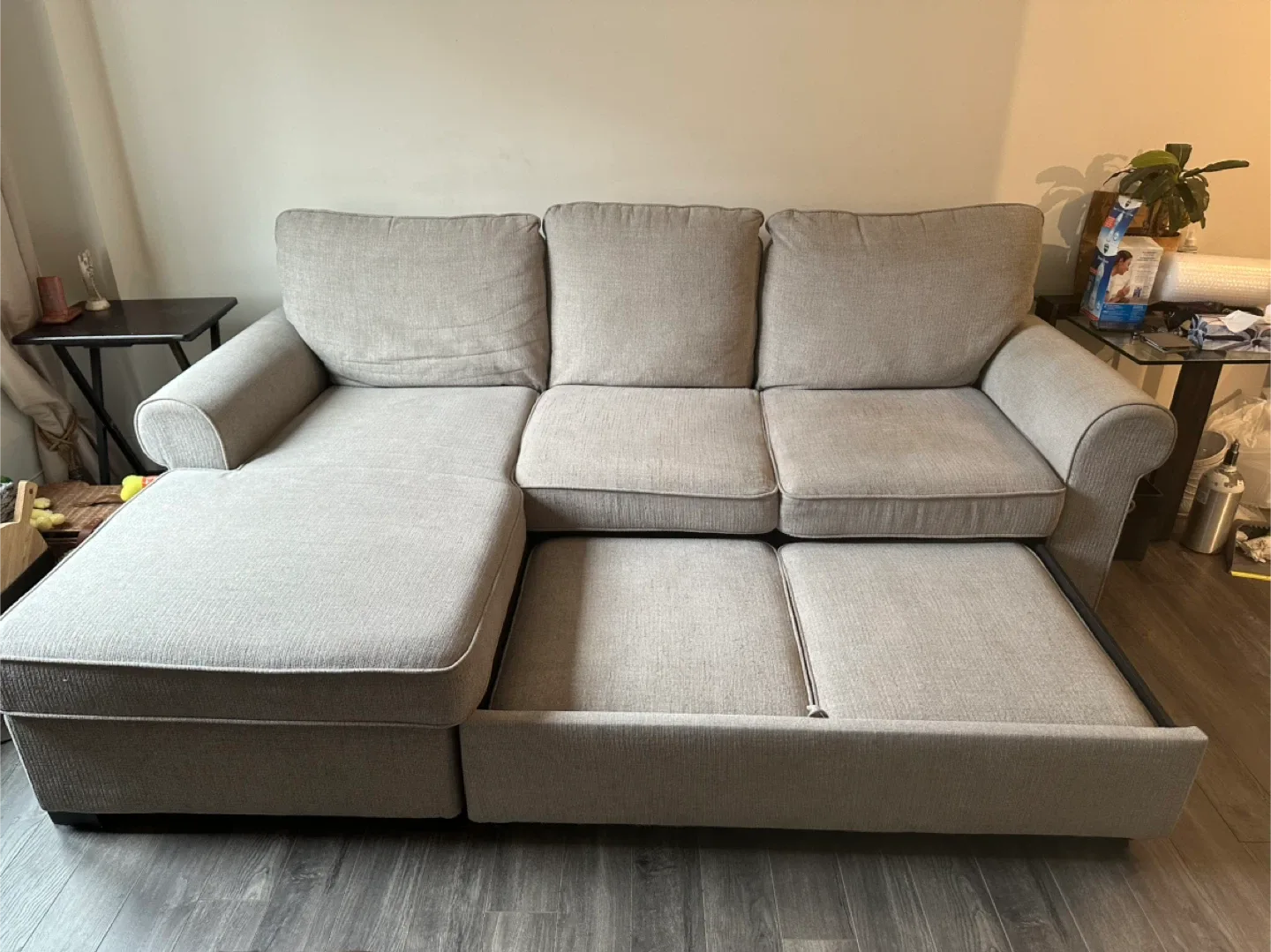 Beige Sectional Sofa with Chaise Lounge image indicator(7)