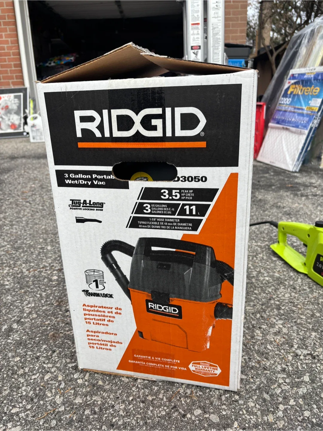 Ridgid 3 Gallon Portable Wet/Dry Vac - Like New! image indicator(3)